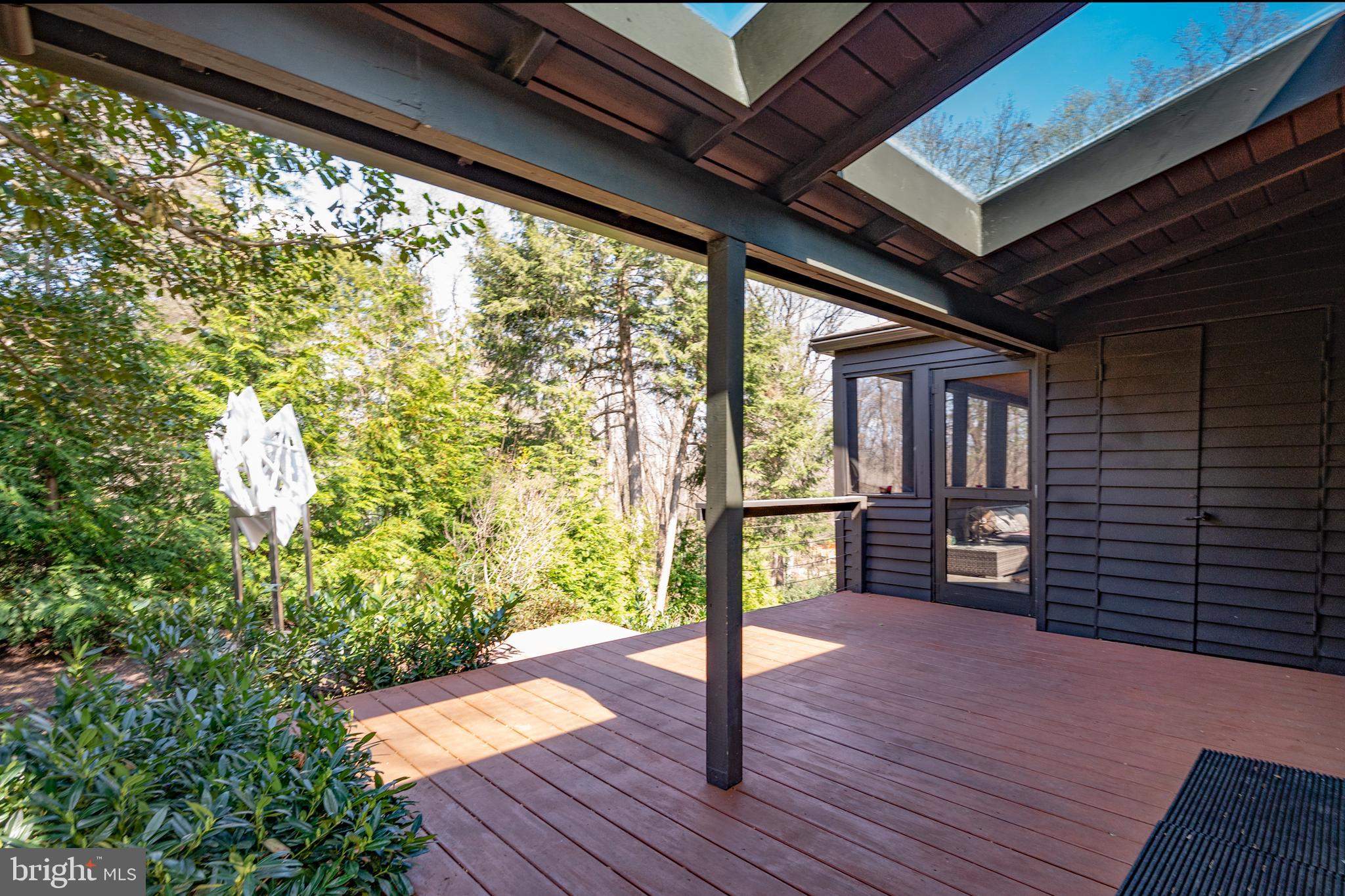 HOLLIN HILLS - Residential