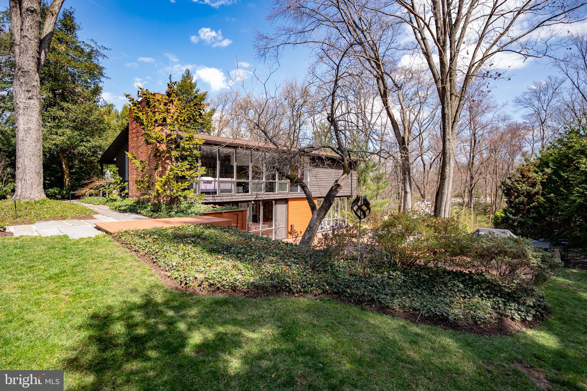 HOLLIN HILLS - Residential