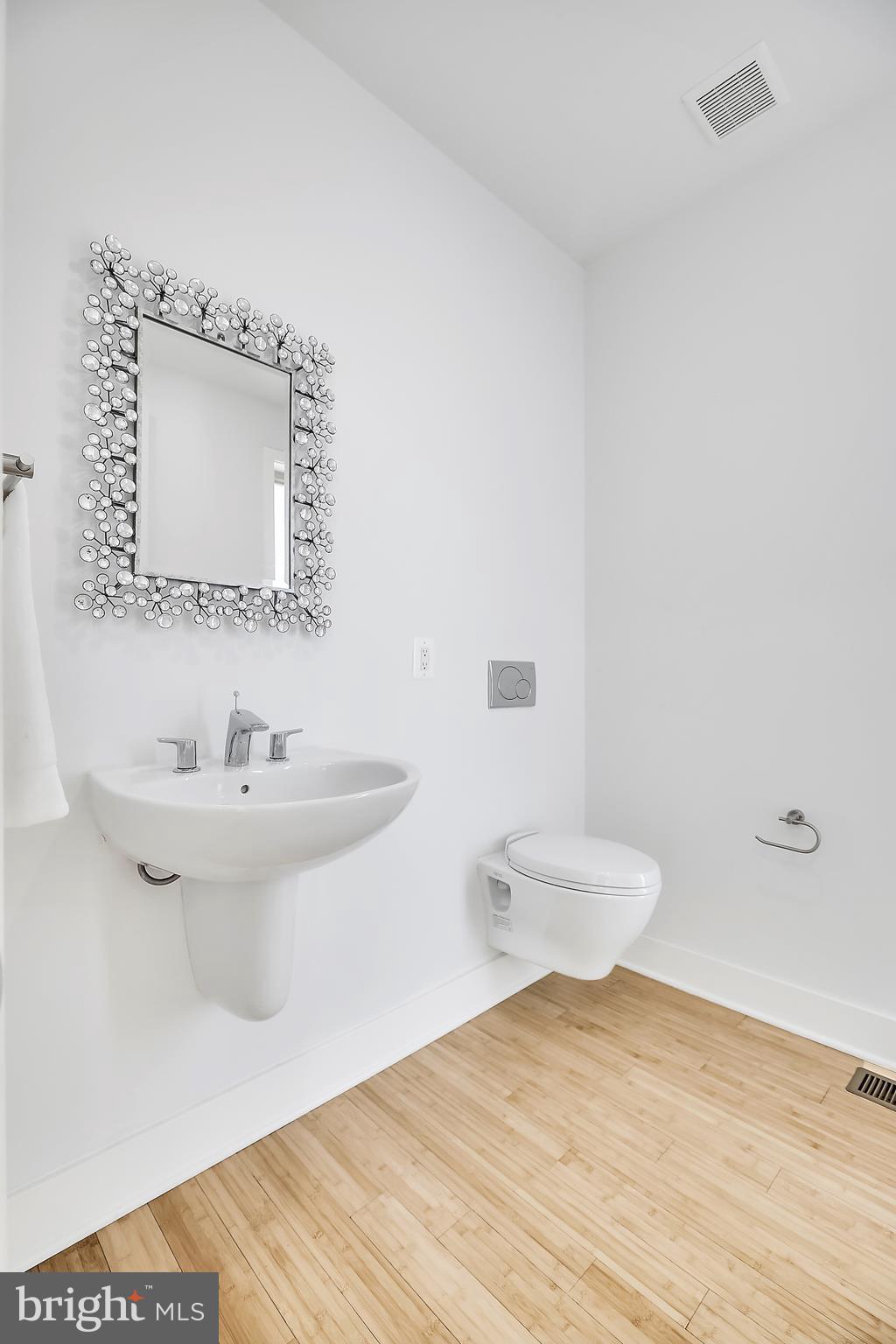 HAMPSHIRE HEIGHTS - Residential