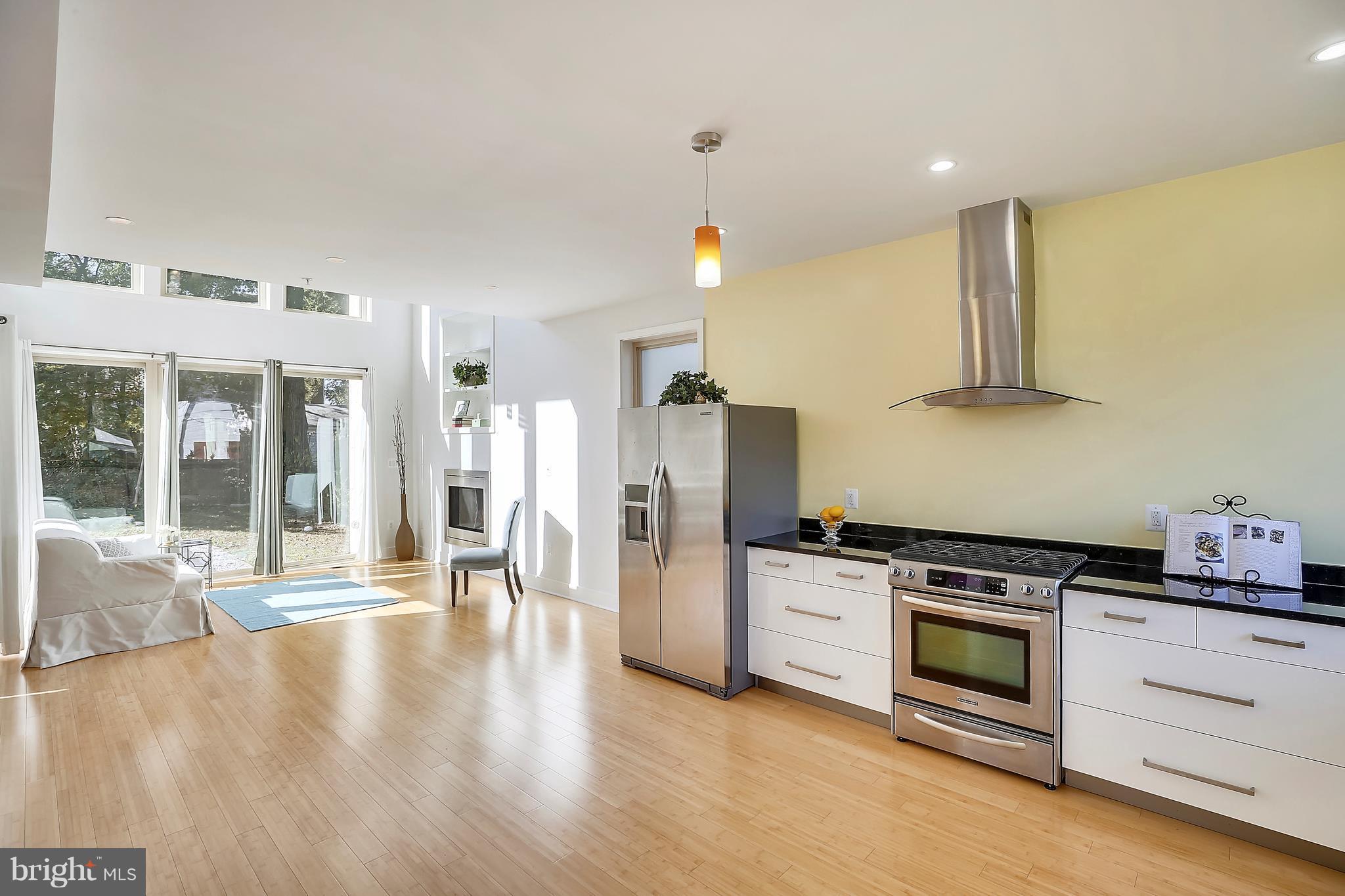 HAMPSHIRE HEIGHTS - Residential