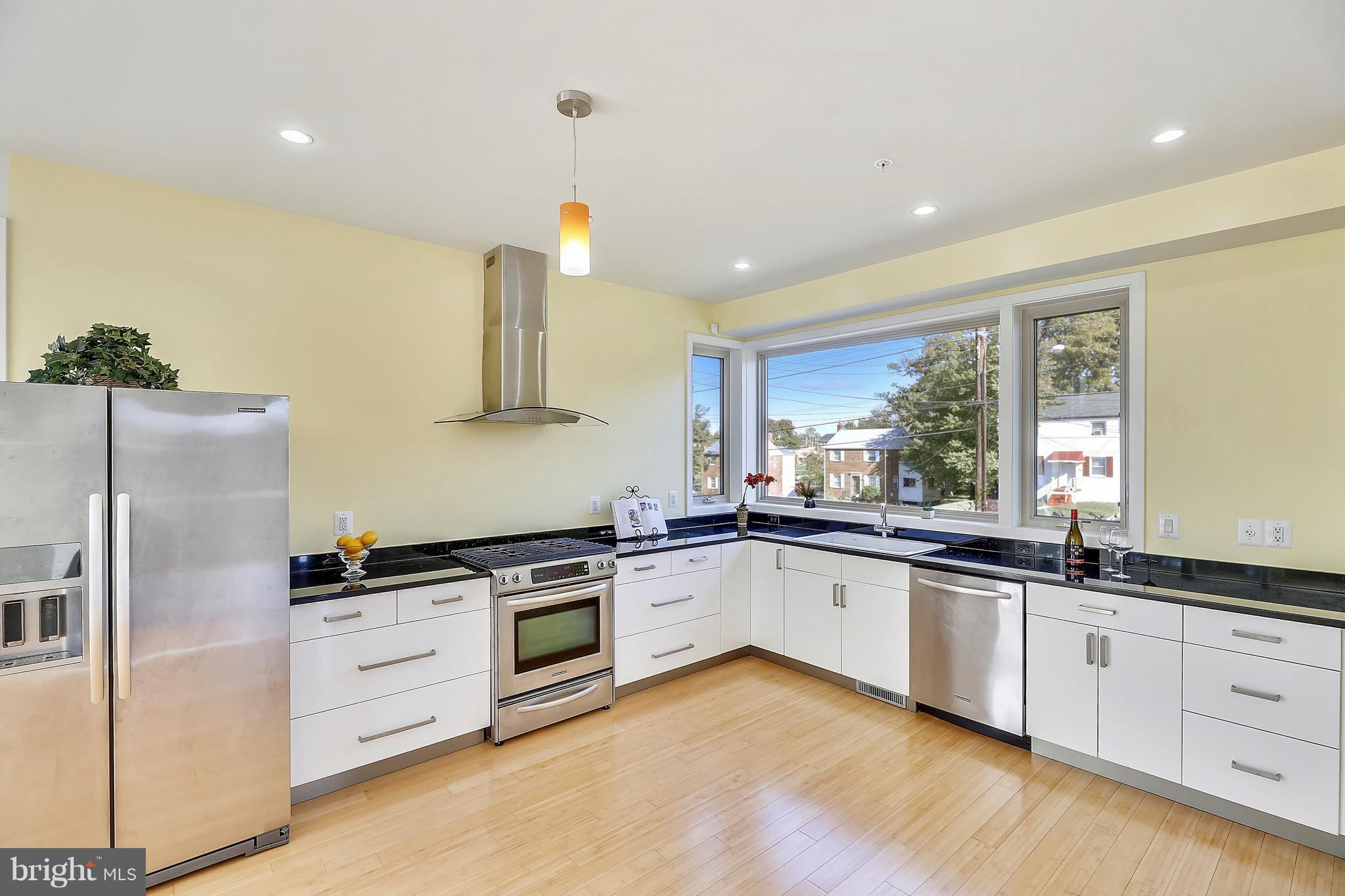 HAMPSHIRE HEIGHTS - Residential
