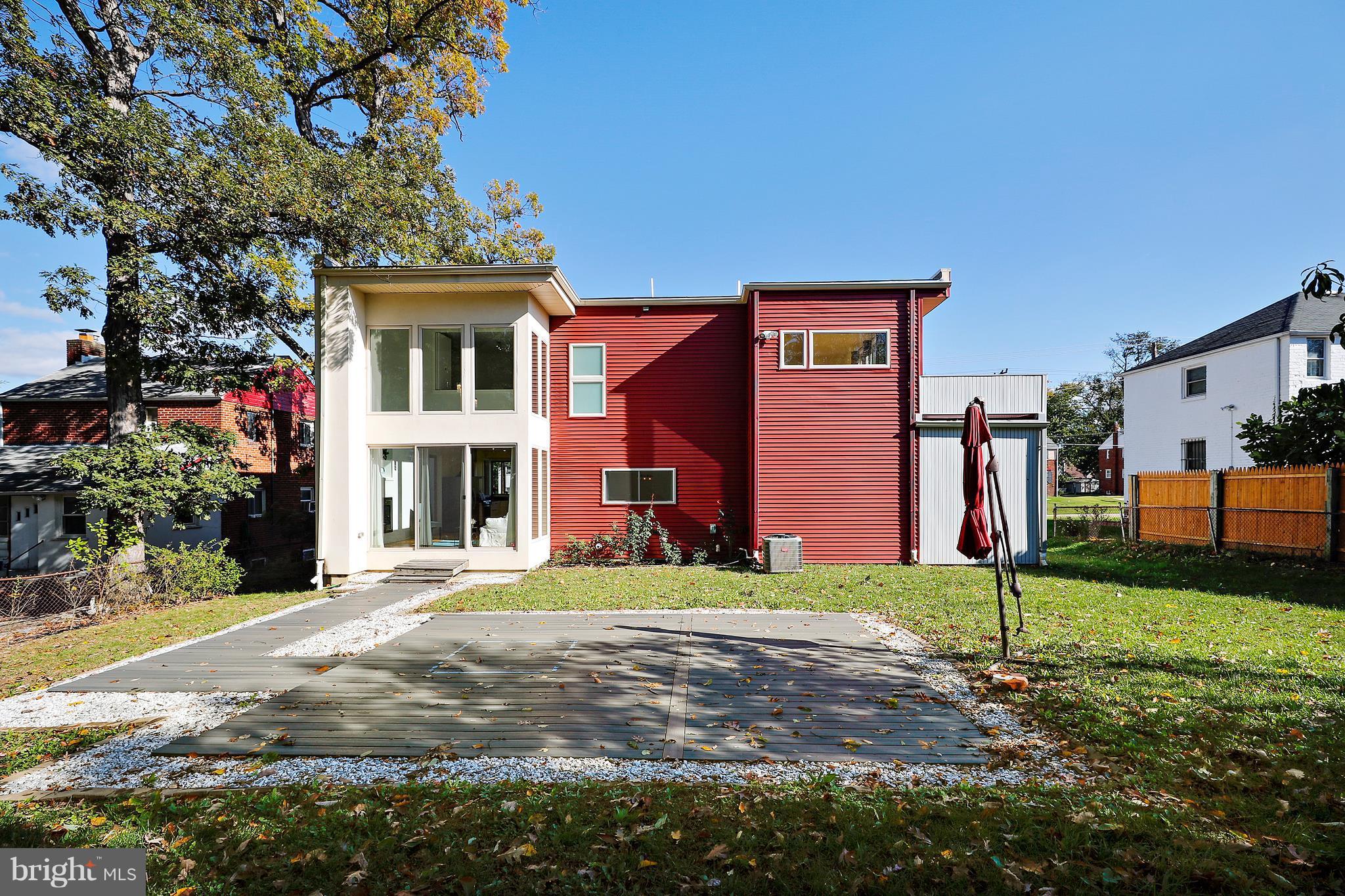 HAMPSHIRE HEIGHTS - Residential