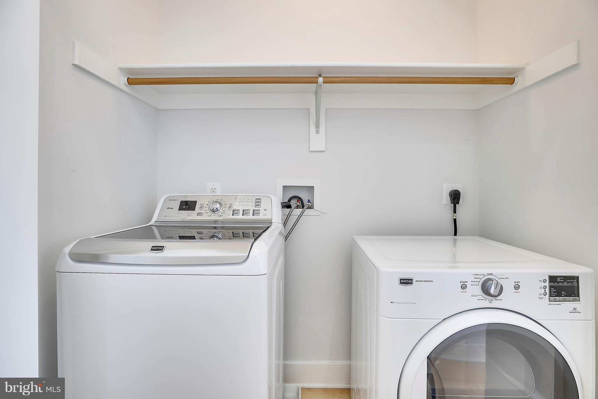 HAMPSHIRE HEIGHTS - Residential