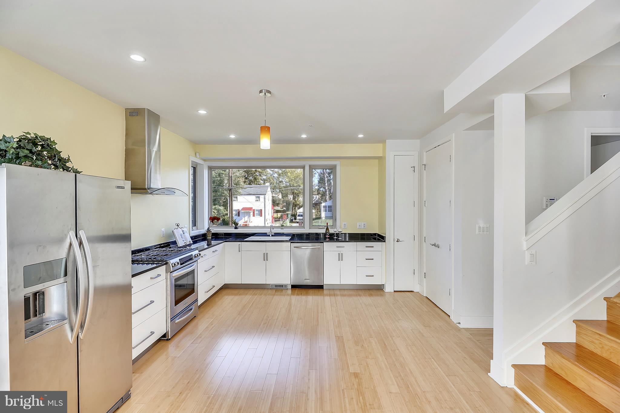 HAMPSHIRE HEIGHTS - Residential