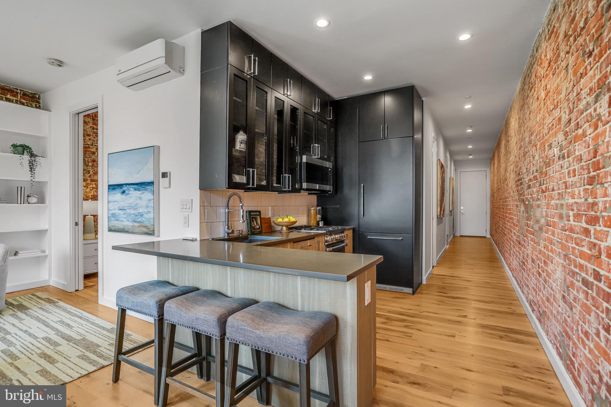LOGAN CIRCLE - Residential