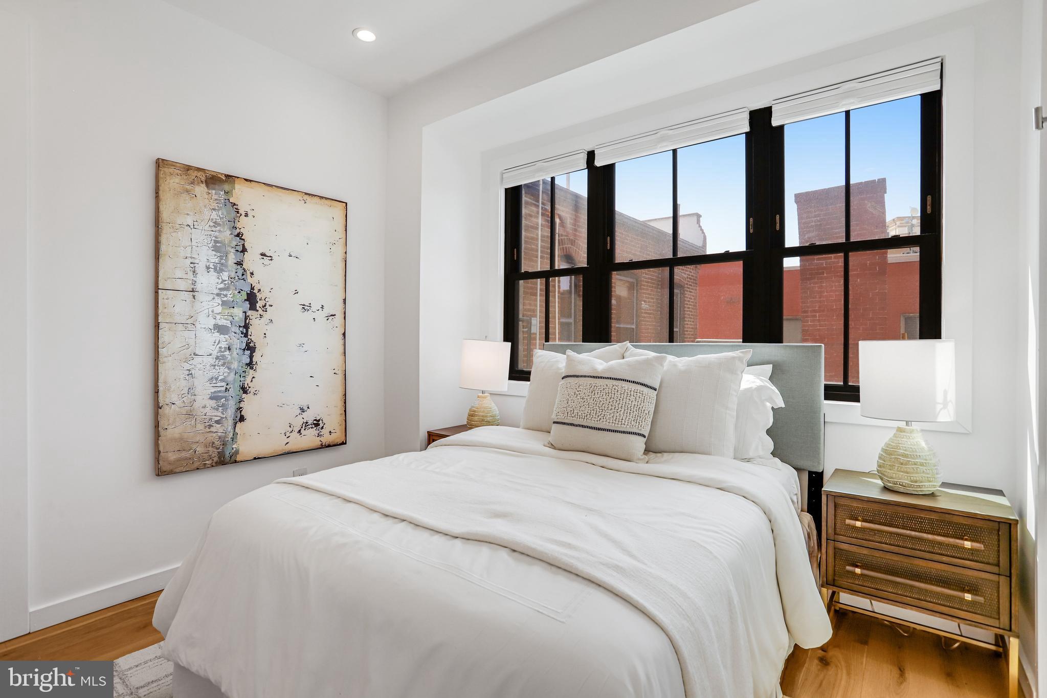 LOGAN CIRCLE - Residential