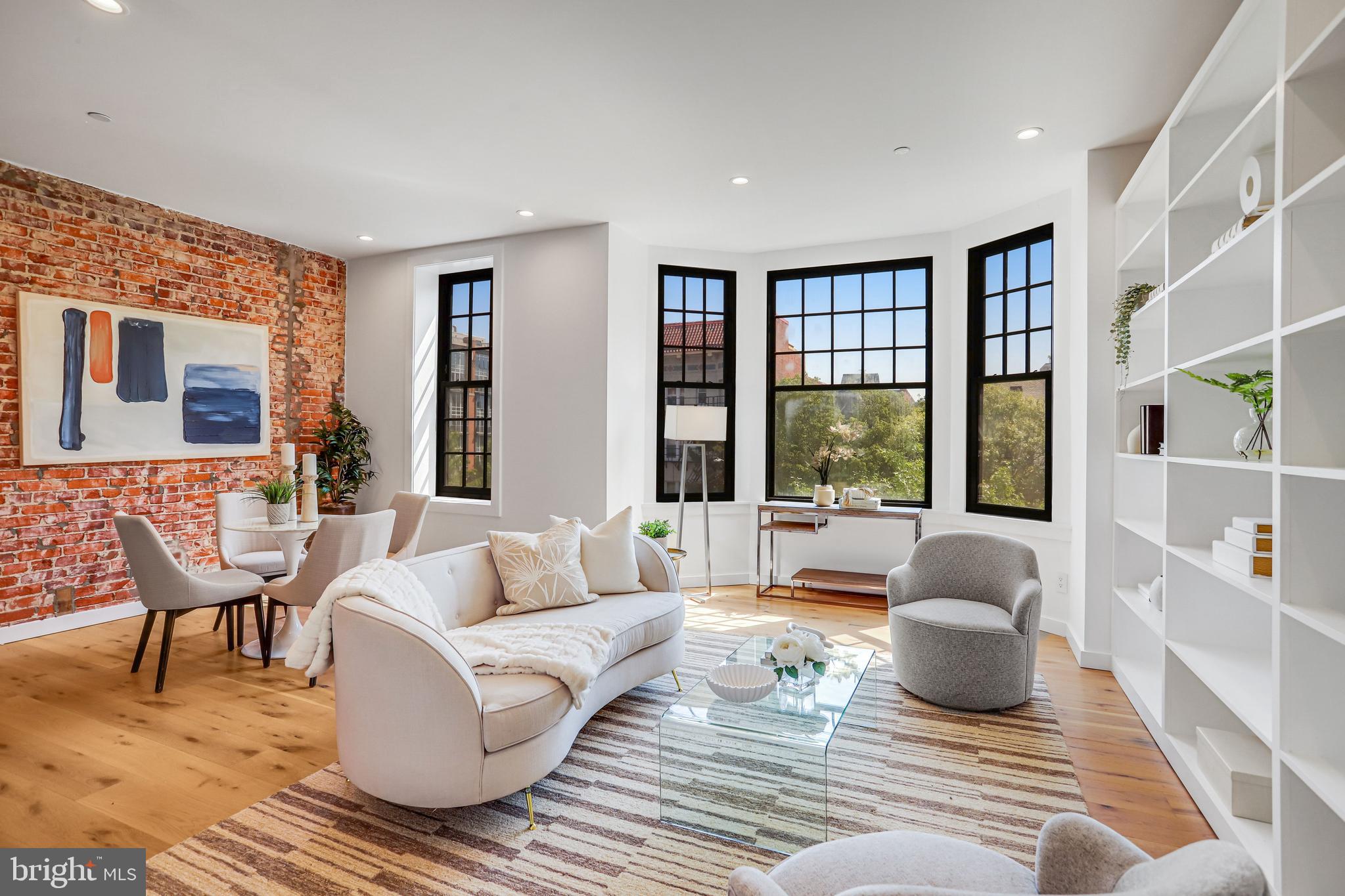 LOGAN CIRCLE - Residential