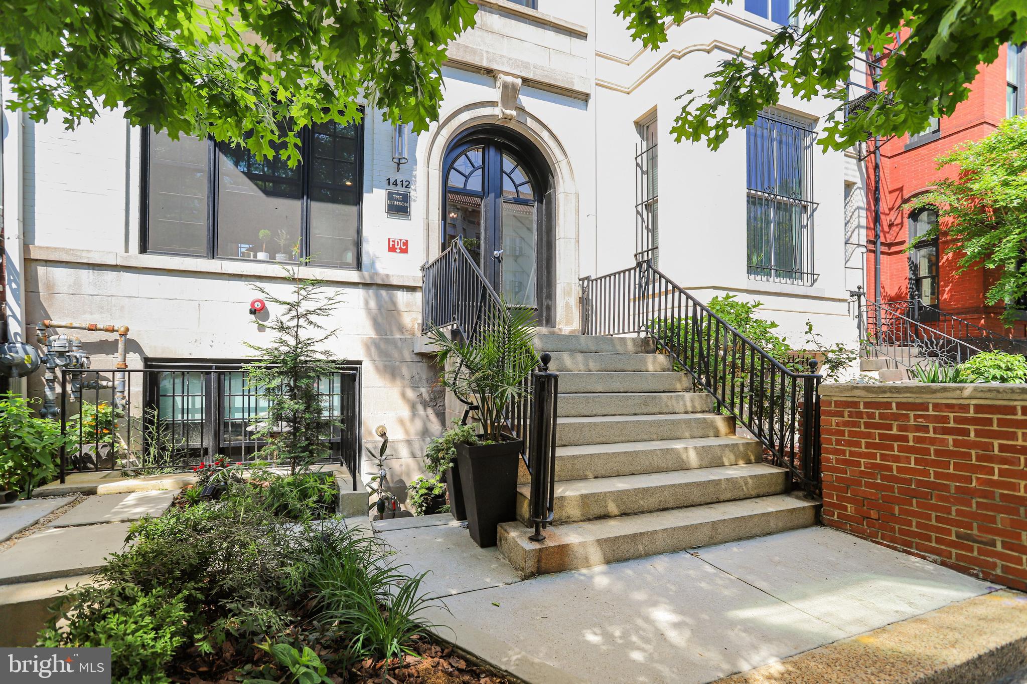 LOGAN CIRCLE - Residential