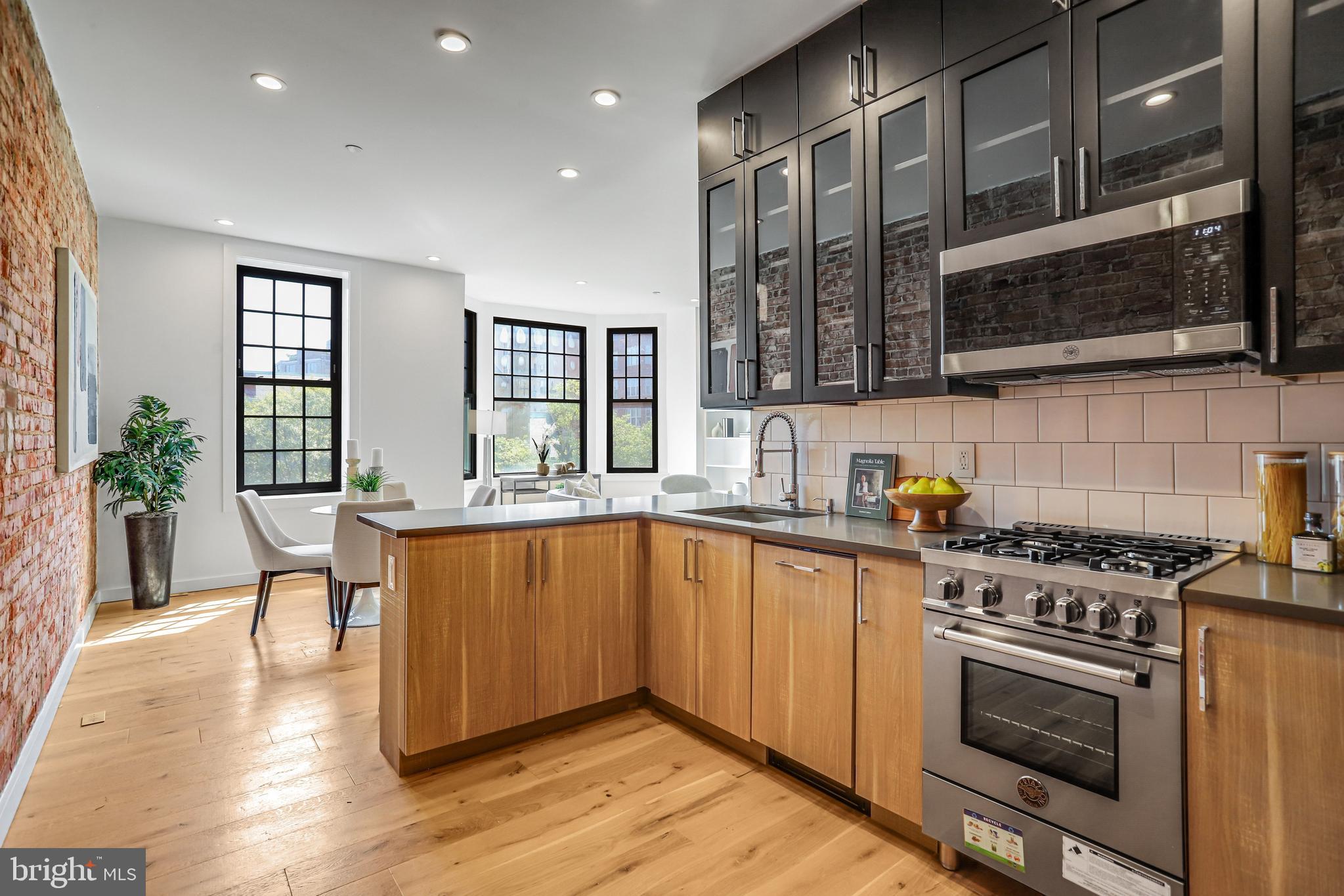 LOGAN CIRCLE - Residential