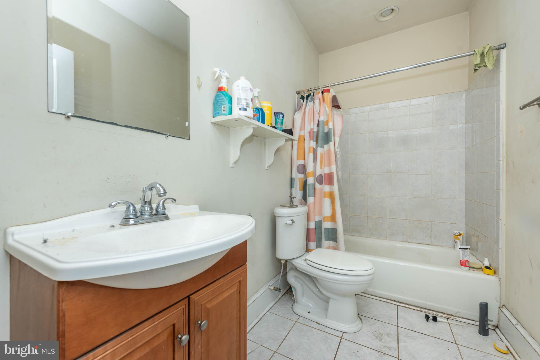 STATION NORTH ARTS DISTRICT - Residential Lease