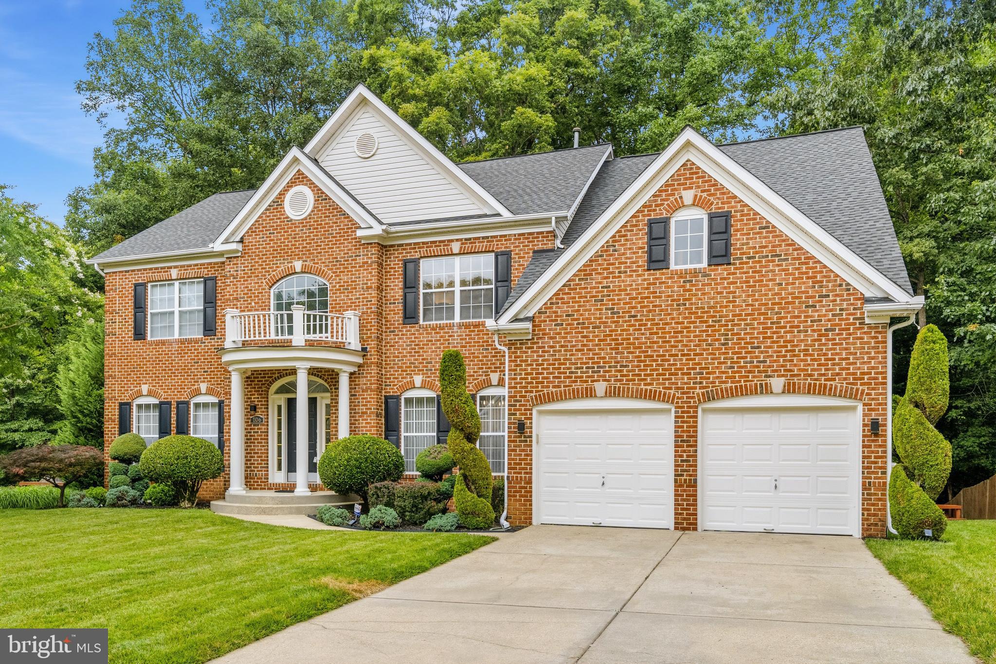 FARMINGTON WOODS - Residential
