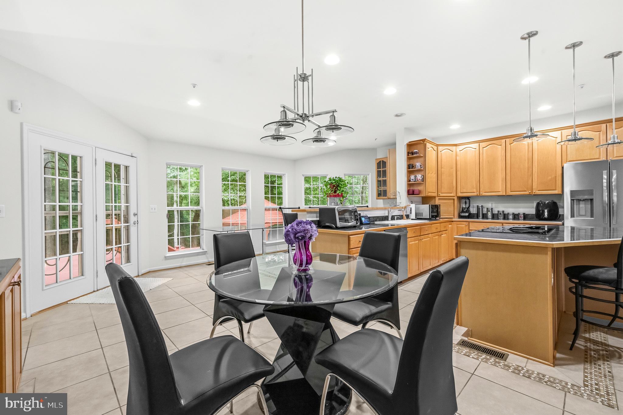FARMINGTON WOODS - Residential
