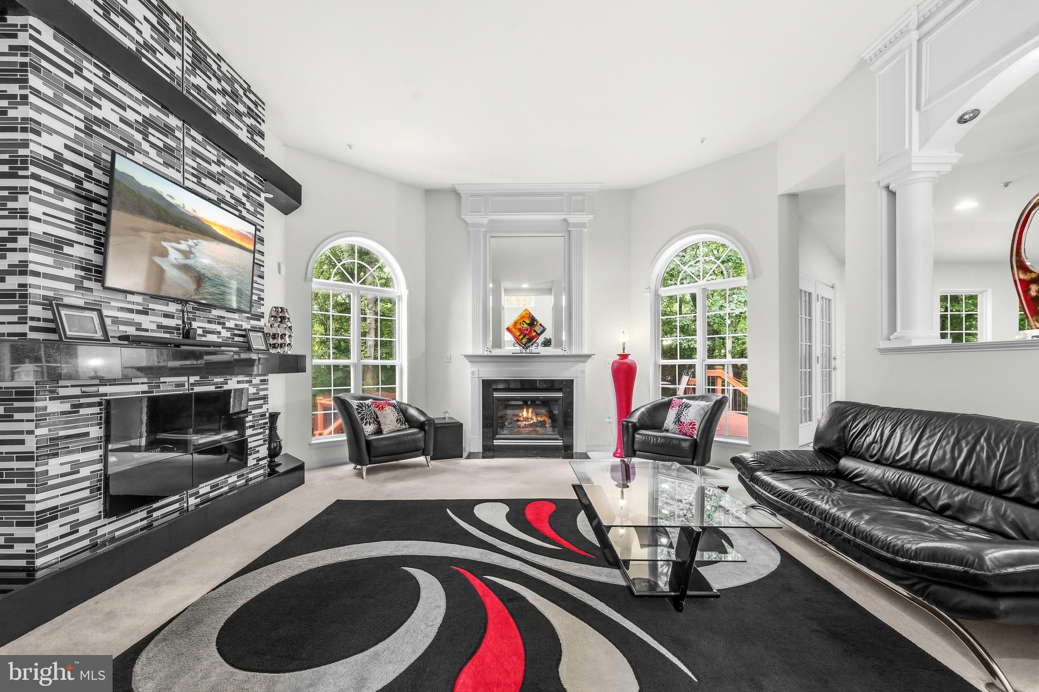 FARMINGTON WOODS - Residential