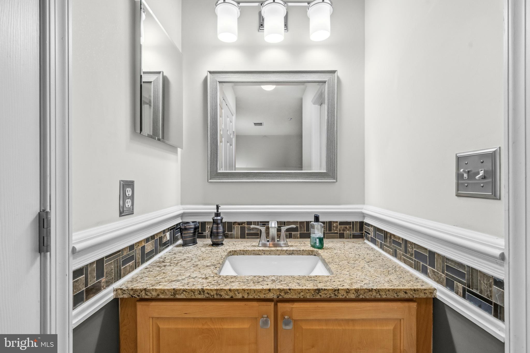 FARMINGTON WOODS - Residential