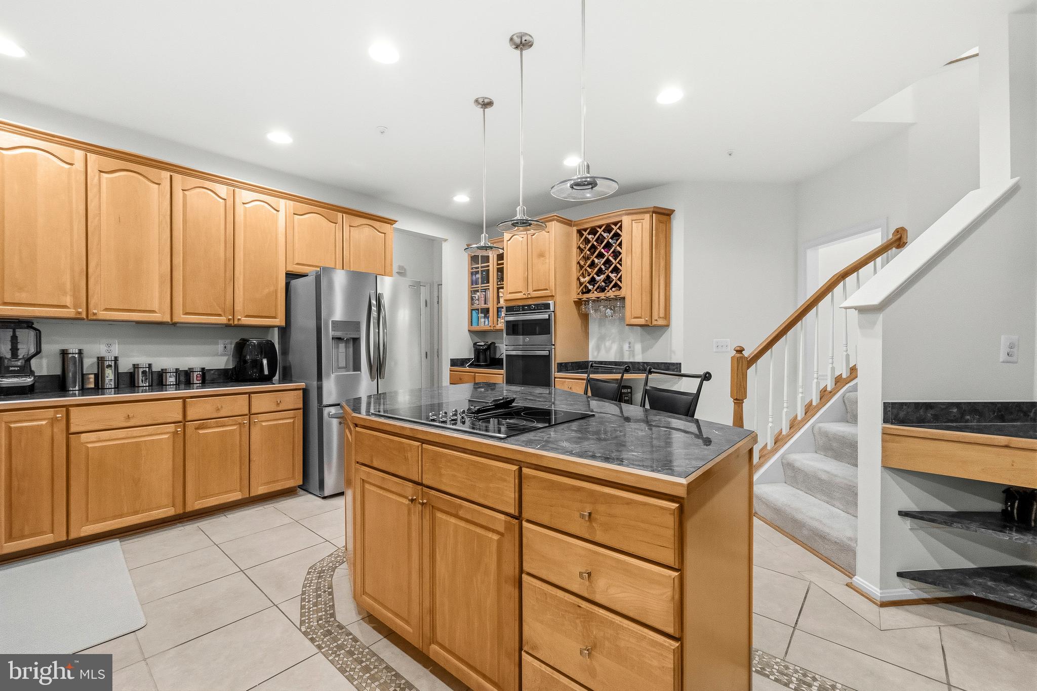 FARMINGTON WOODS - Residential