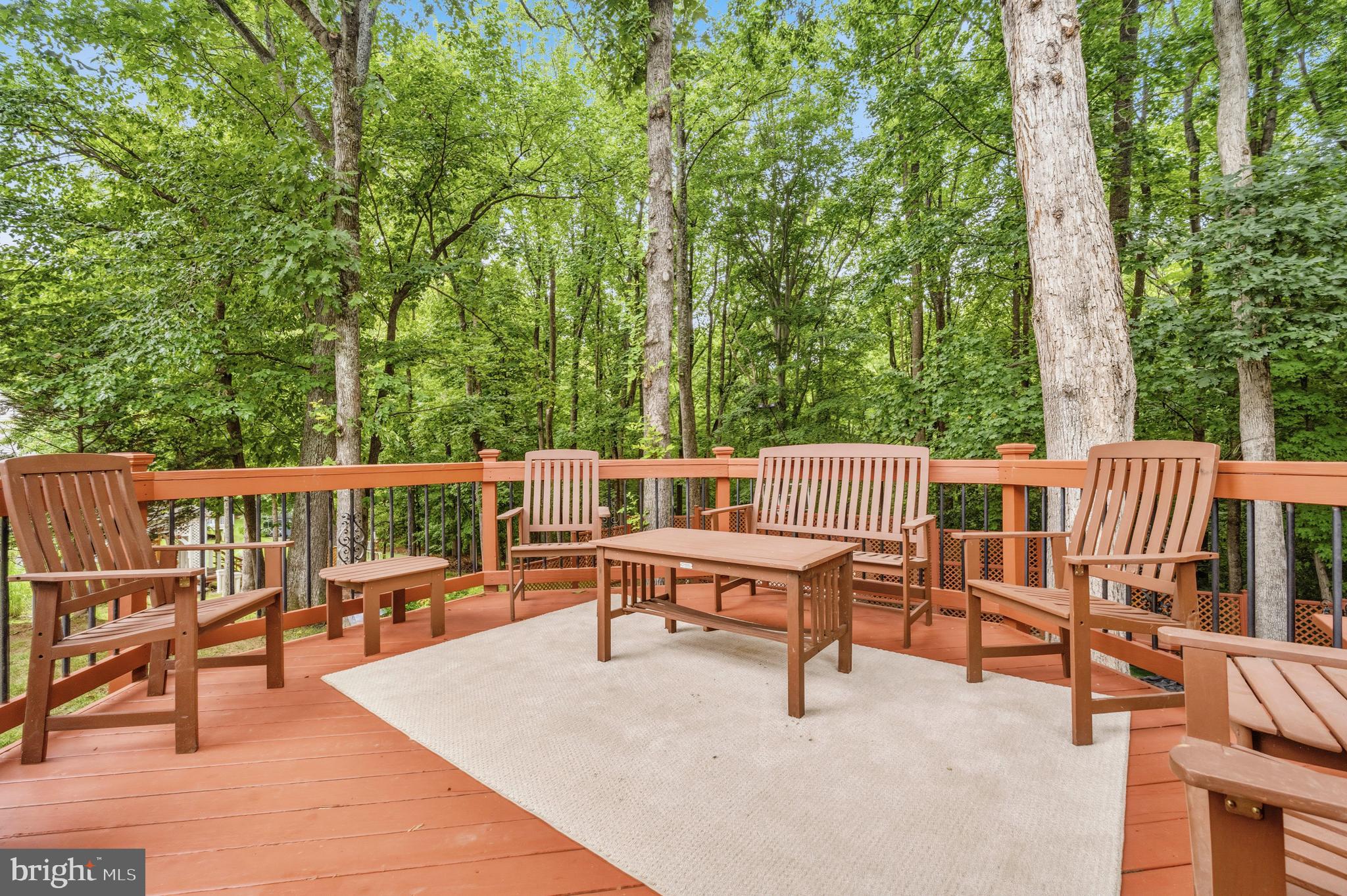FARMINGTON WOODS - Residential
