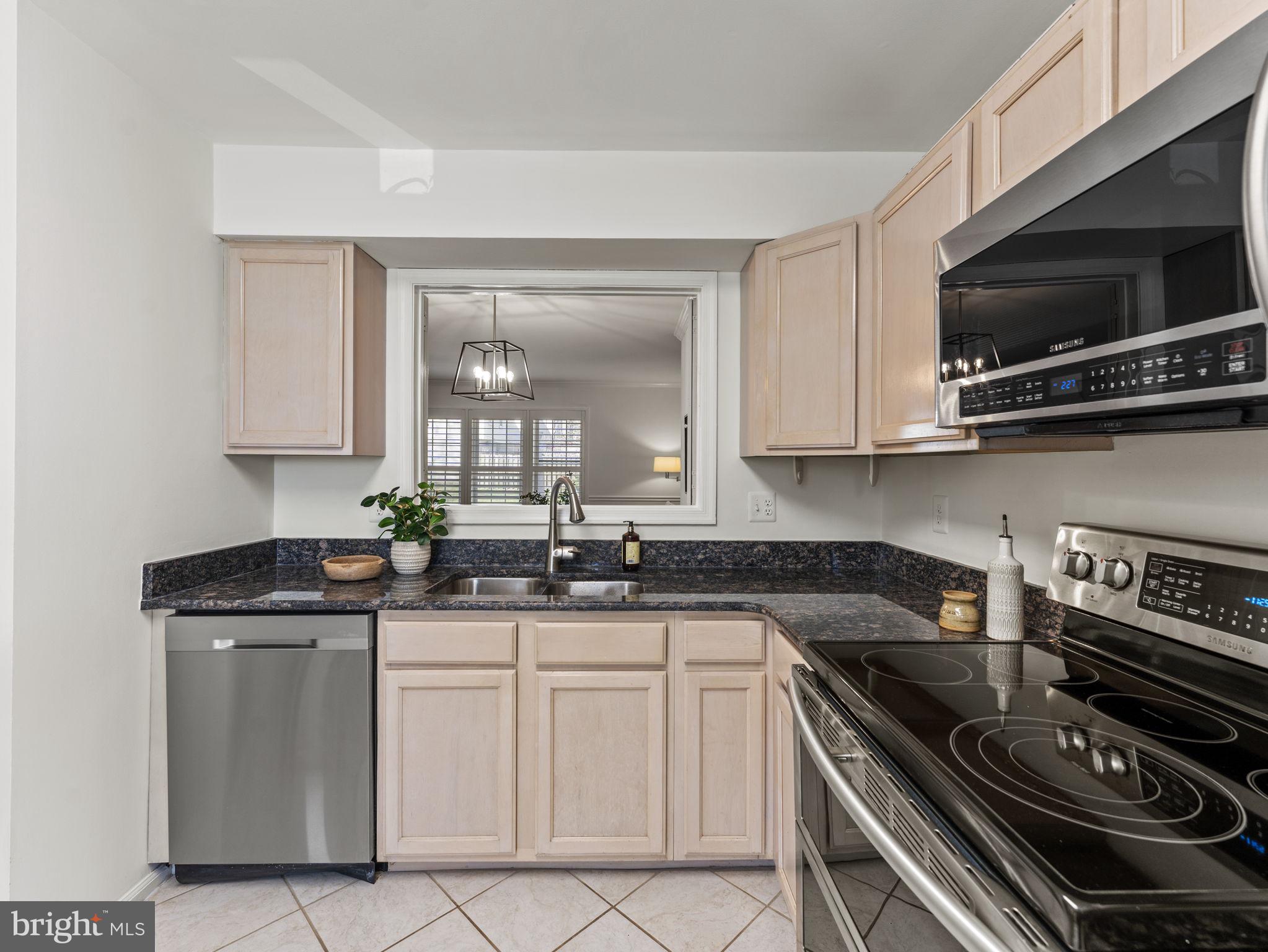 DUNN LORING VILLAGE - Residential