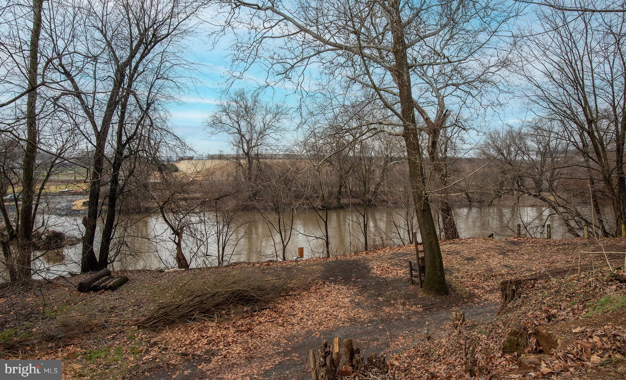 DERRY TOWNSHIP - Residential Lease