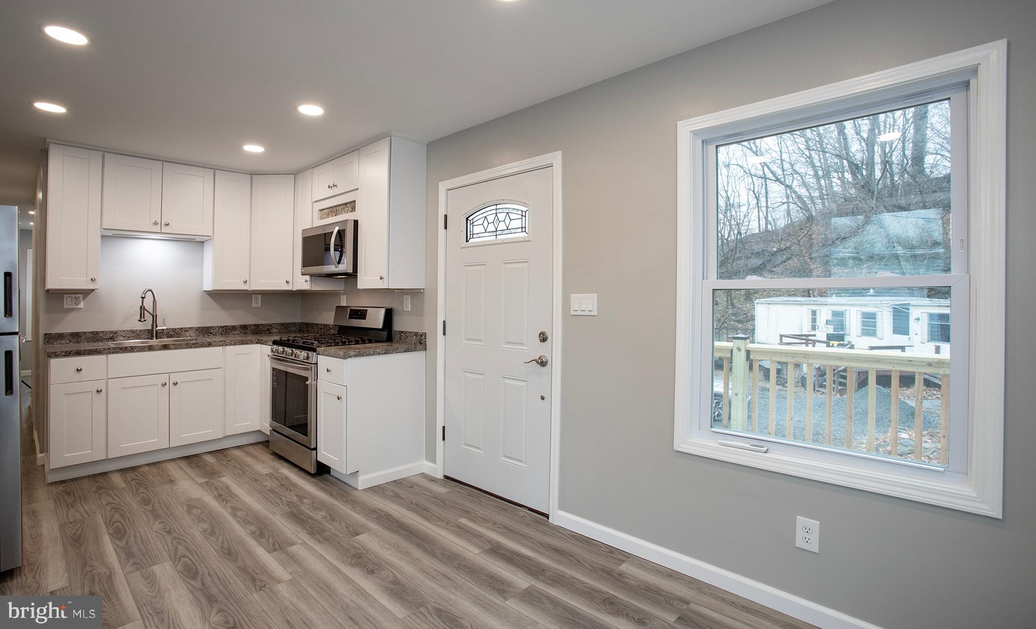 DERRY TOWNSHIP - Residential Lease