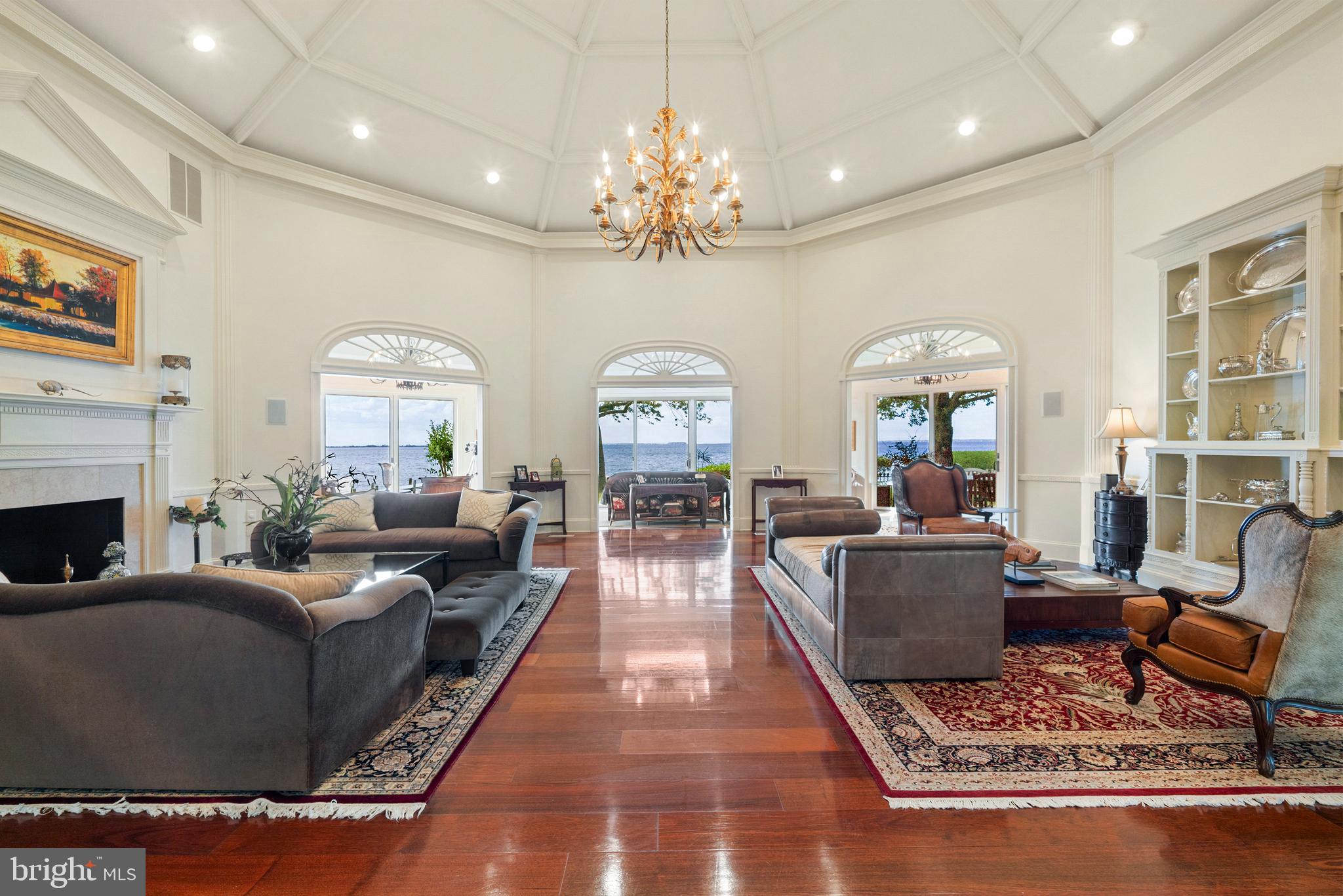 MARTINGHAM INN - Residential