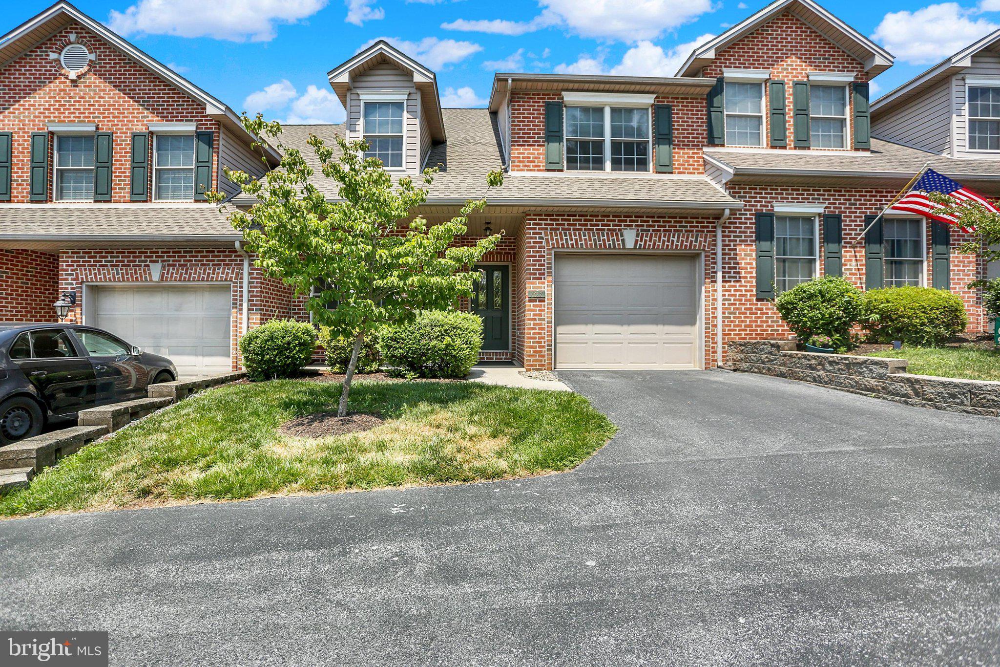 OLDE ORCHARD HILL - Residential