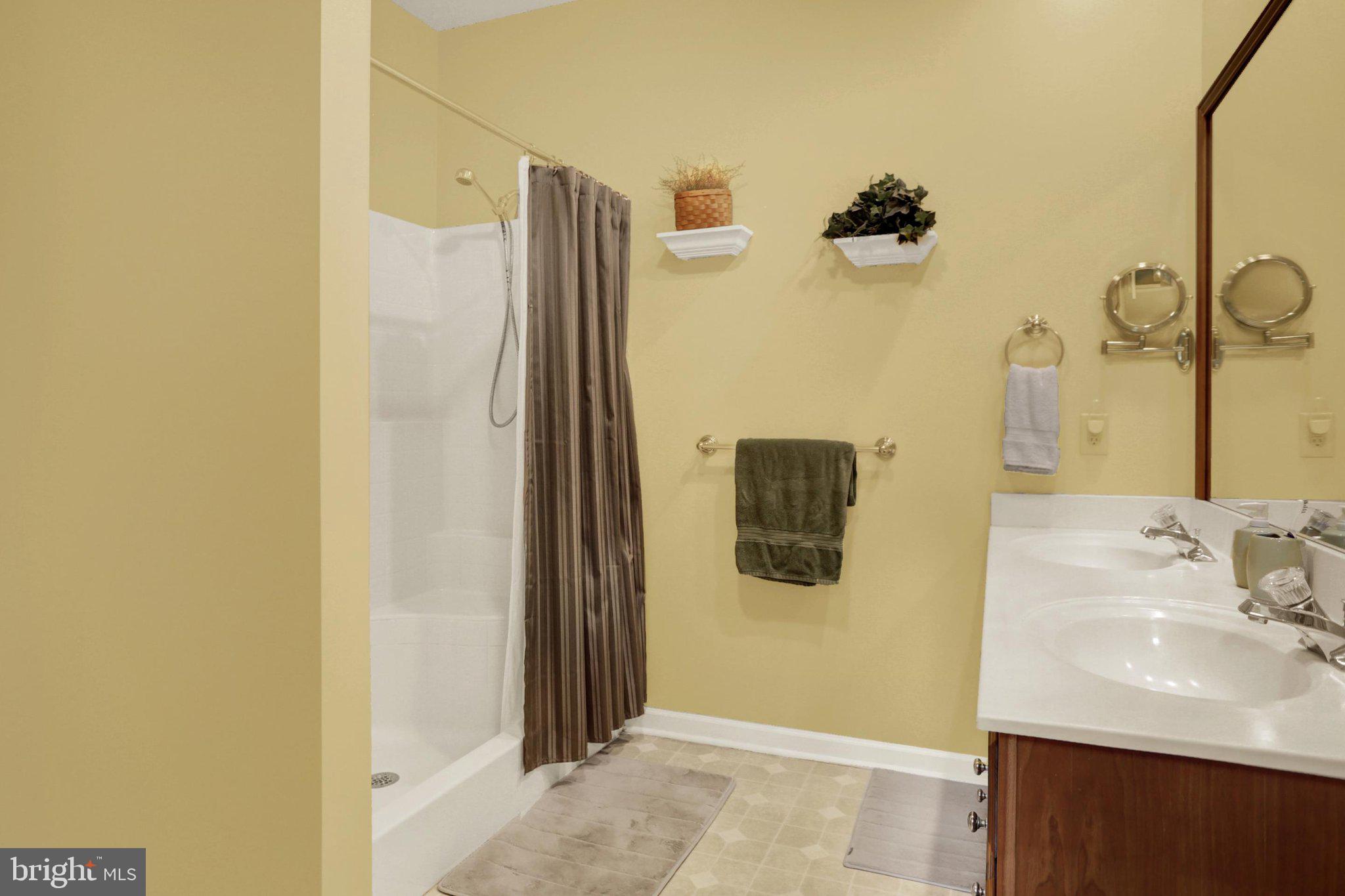 OLDE ORCHARD HILL - Residential