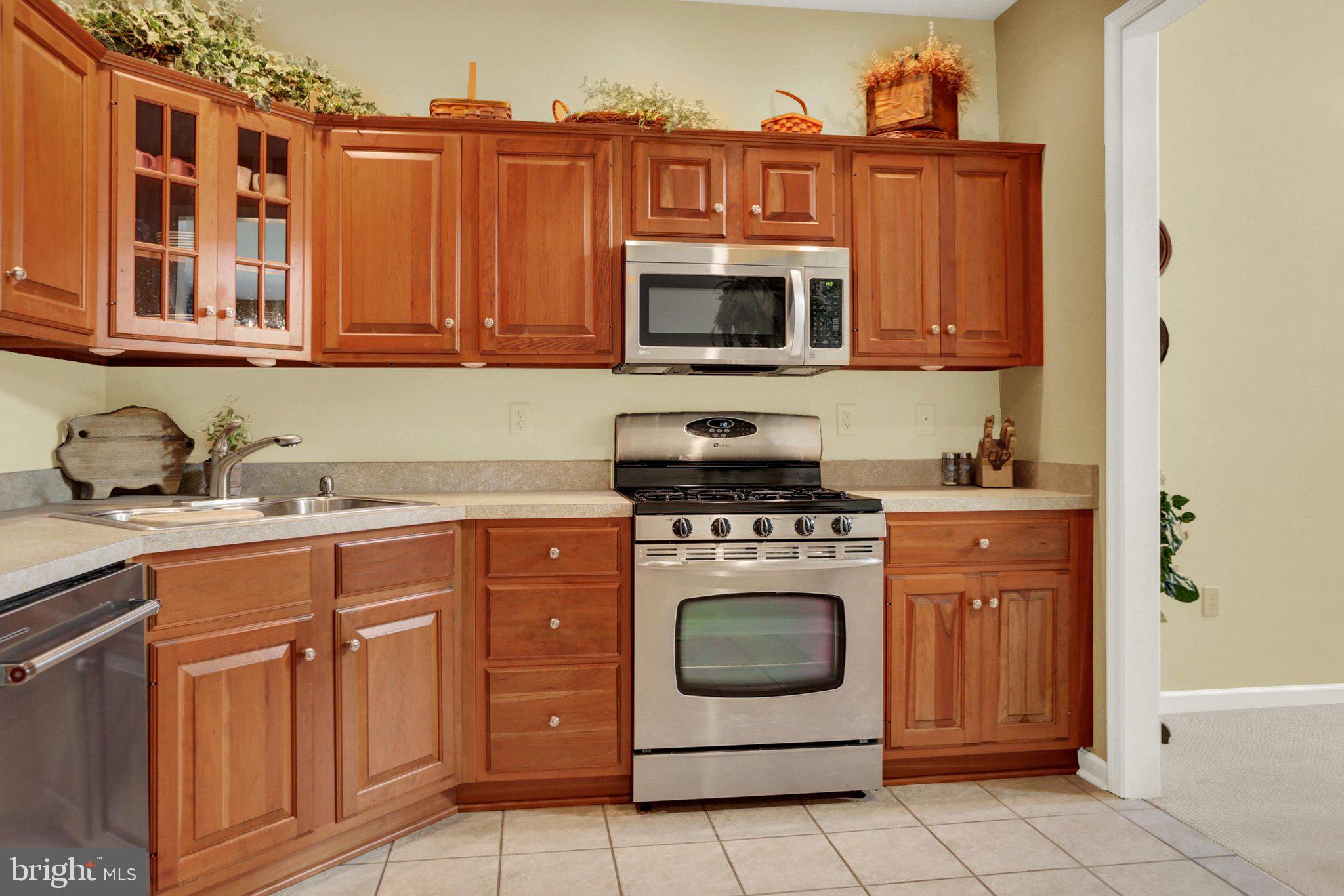 OLDE ORCHARD HILL - Residential