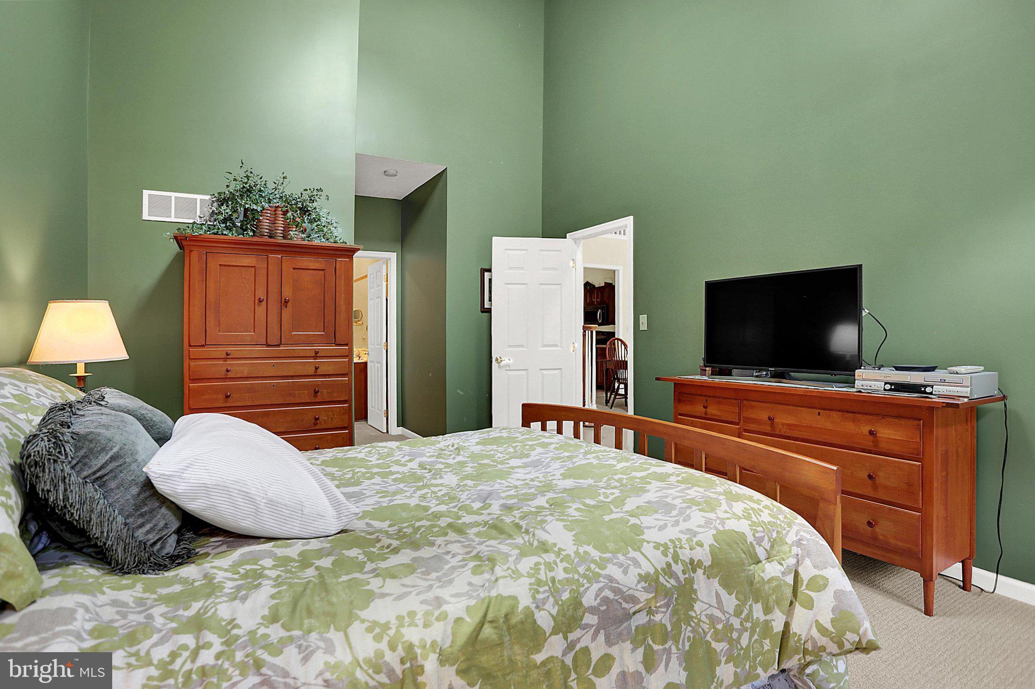 OLDE ORCHARD HILL - Residential