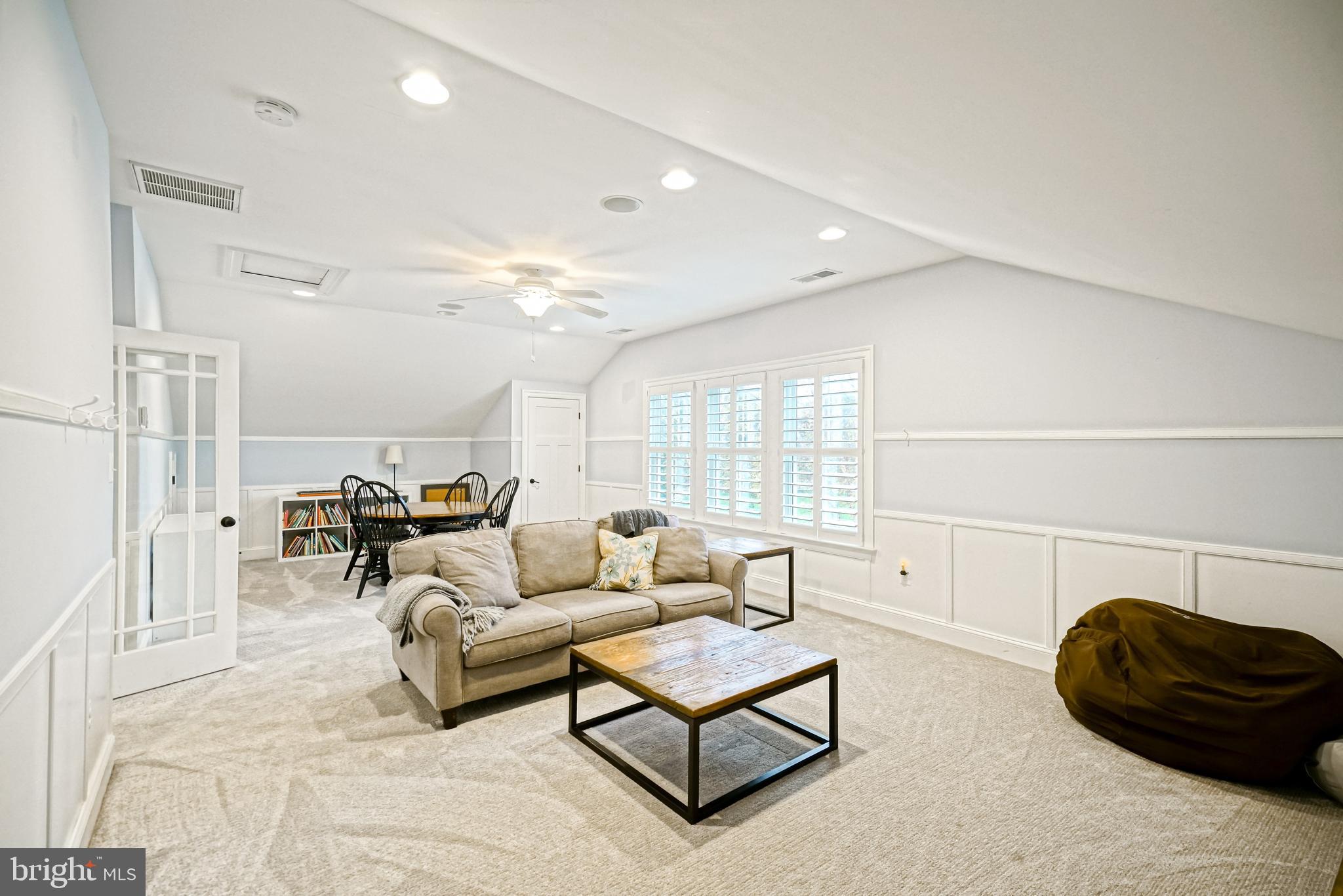 HAWKSEYE - Residential