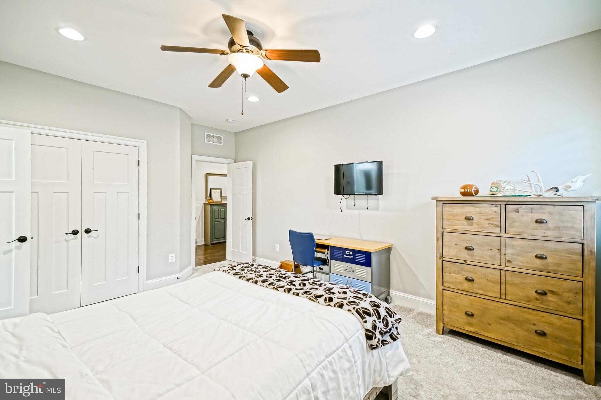 HAWKSEYE - Residential