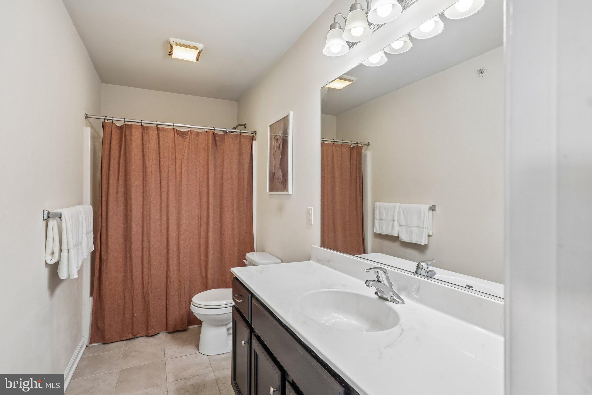 SULLIVAN TRIAIL I - Residential