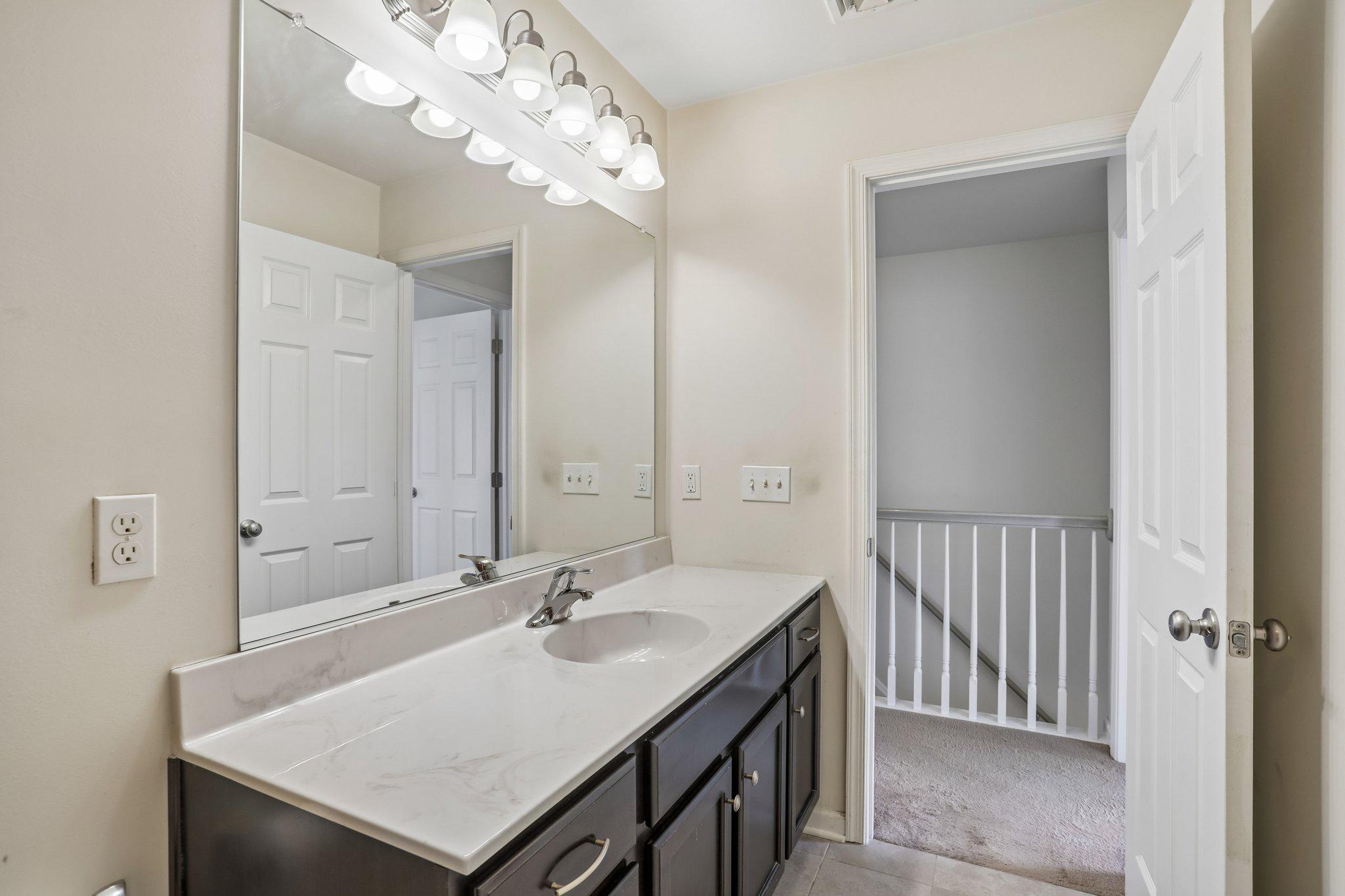 SULLIVAN TRIAIL I - Residential