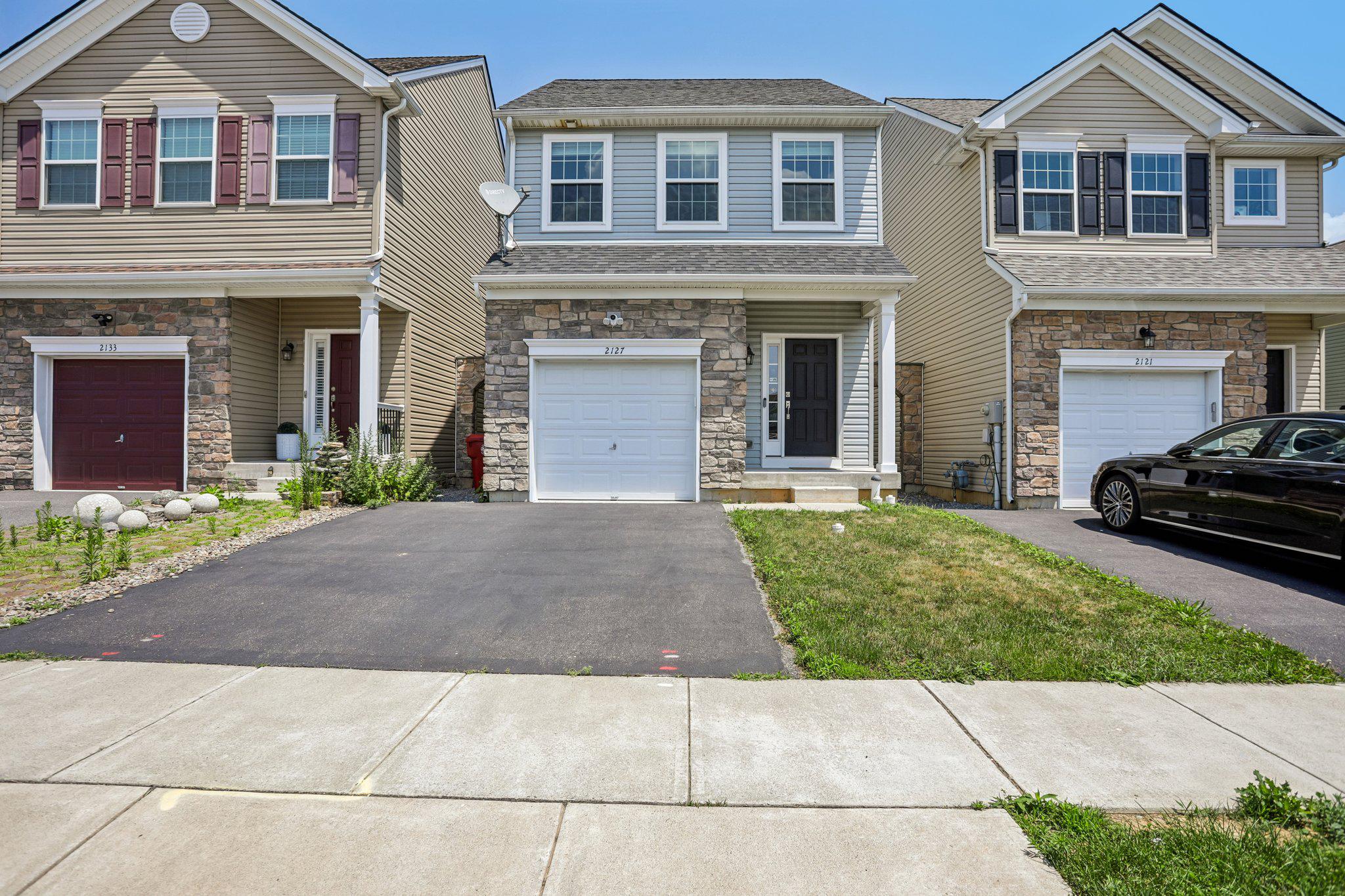 SULLIVAN TRIAIL I - Residential