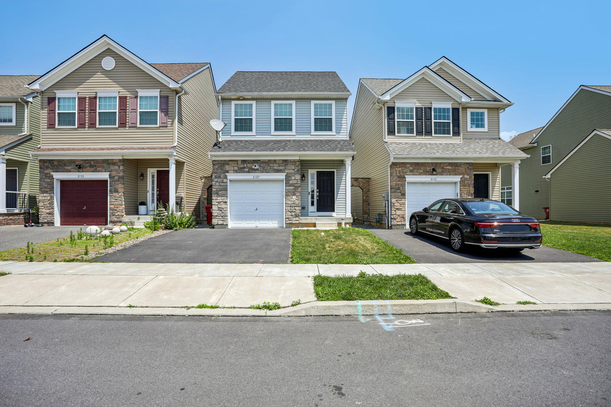 SULLIVAN TRIAIL I - Residential