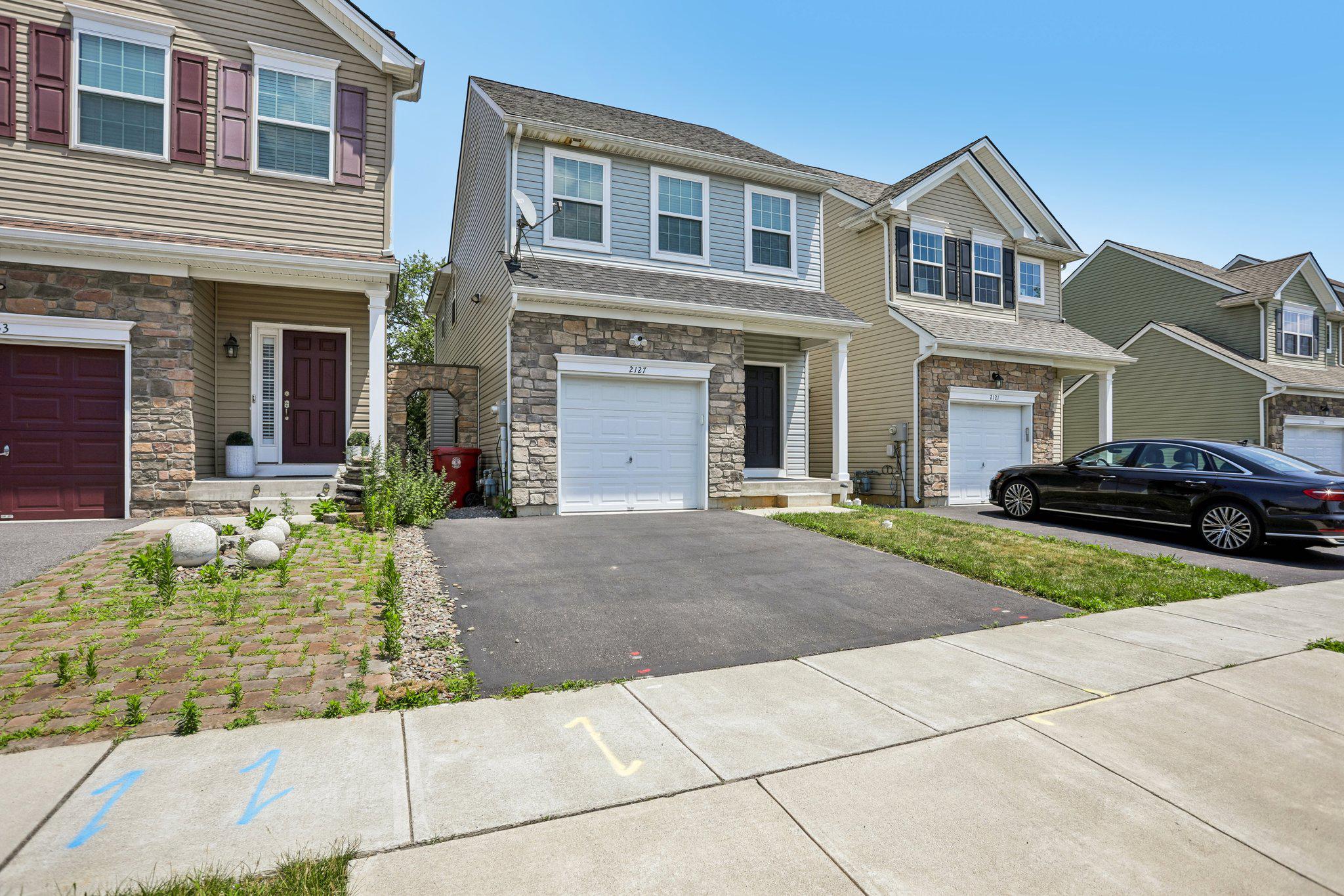 SULLIVAN TRIAIL I - Residential