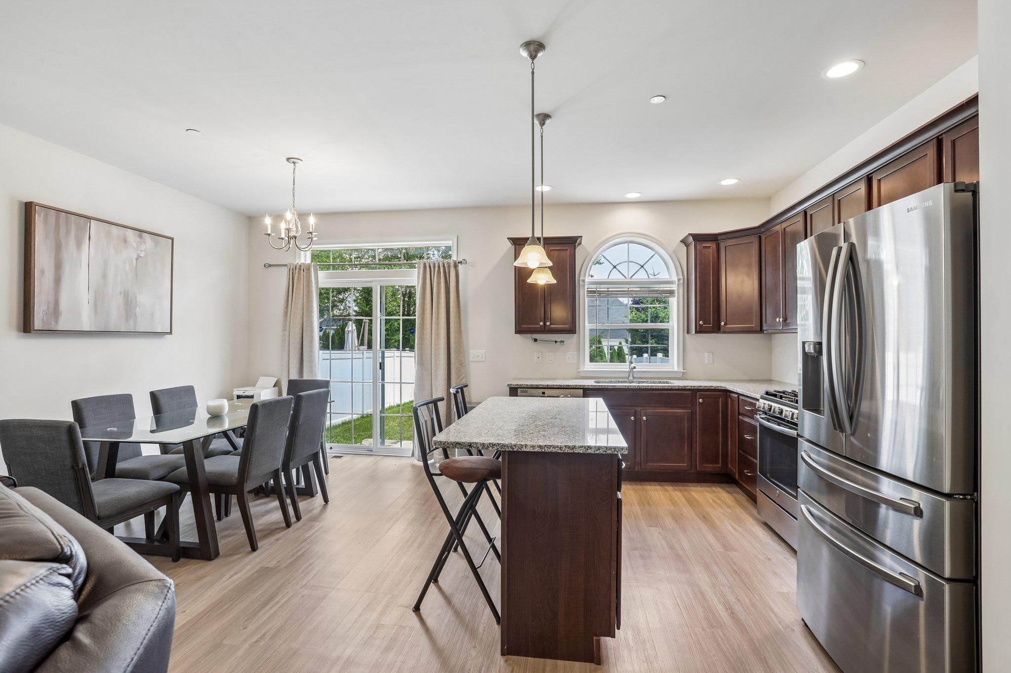 SULLIVAN TRIAIL I - Residential