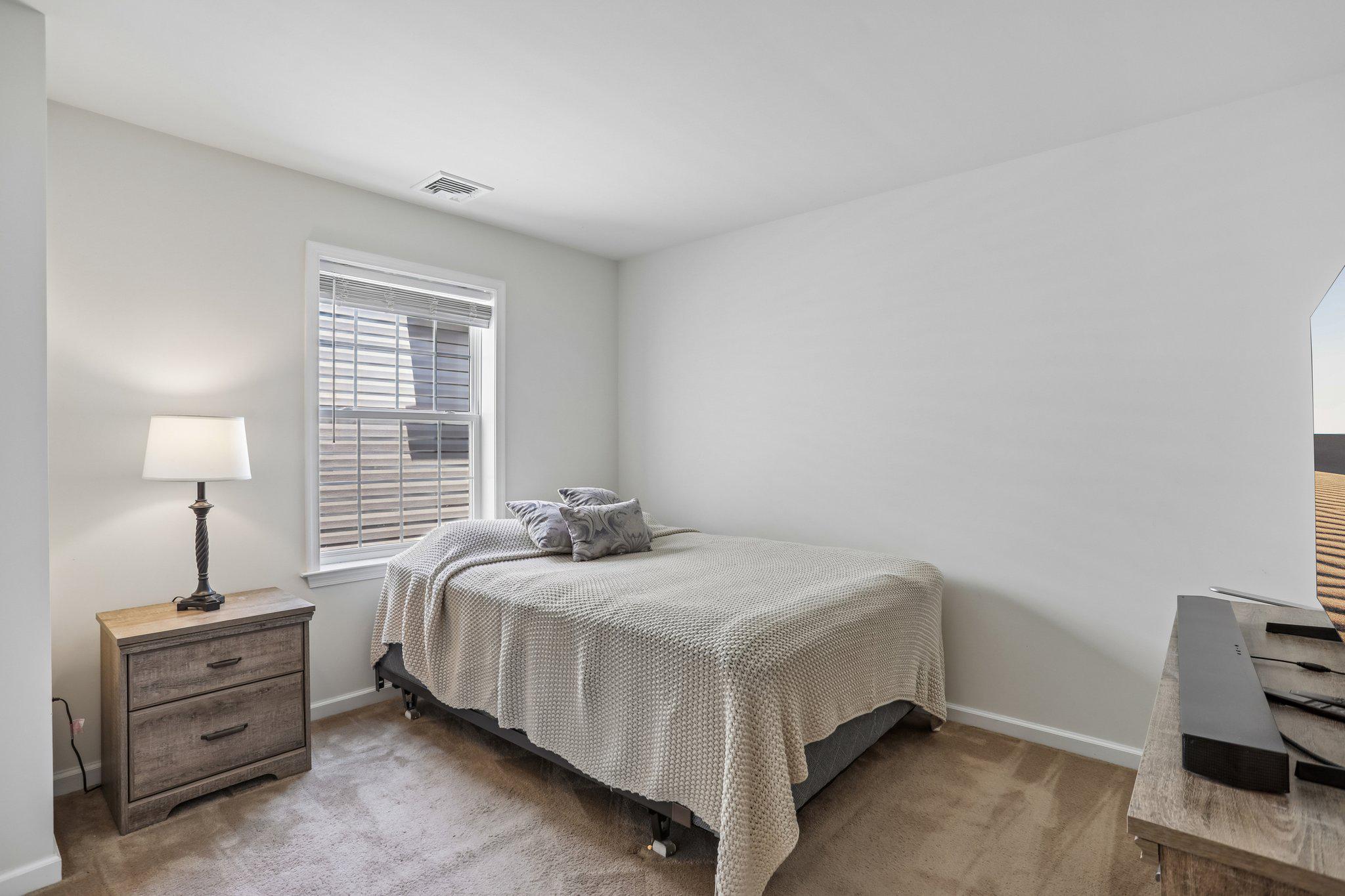 SULLIVAN TRIAIL I - Residential