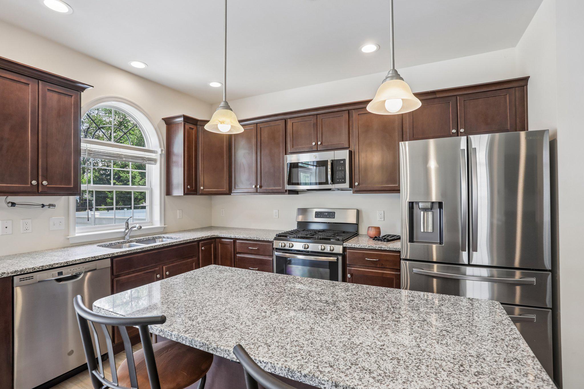 SULLIVAN TRIAIL I - Residential