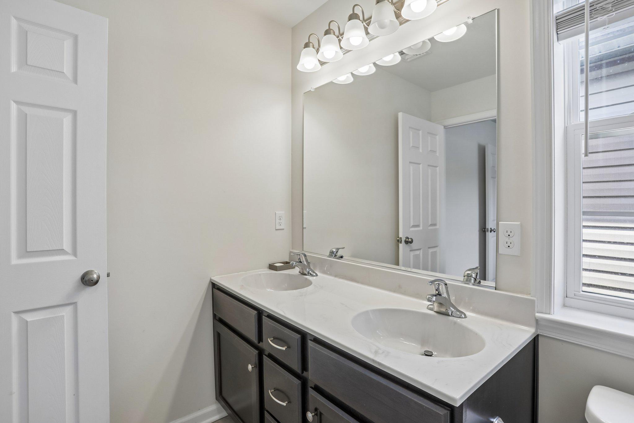 SULLIVAN TRIAIL I - Residential