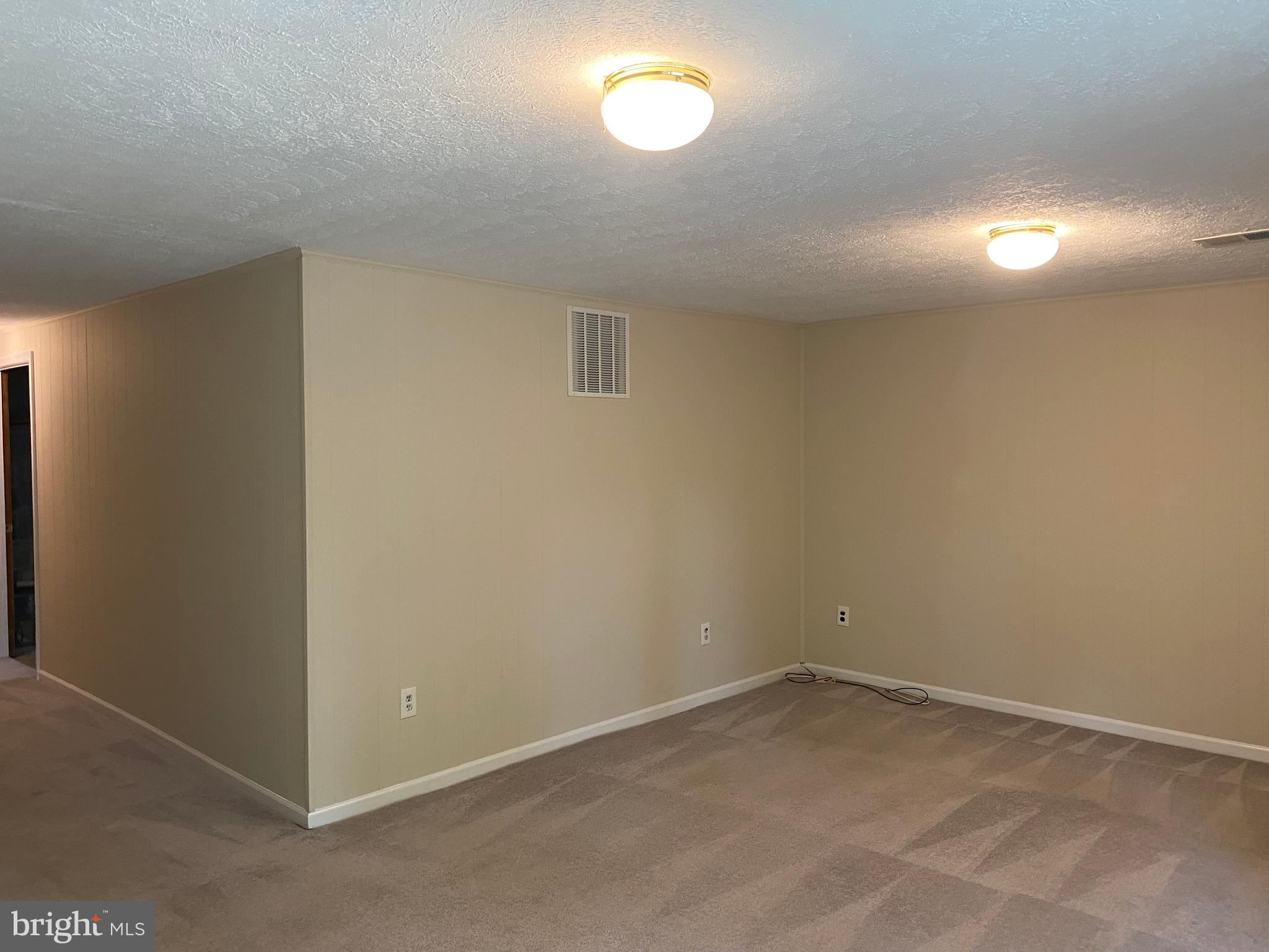 WOODMARK OF LAKE RIDGE - Residential Lease