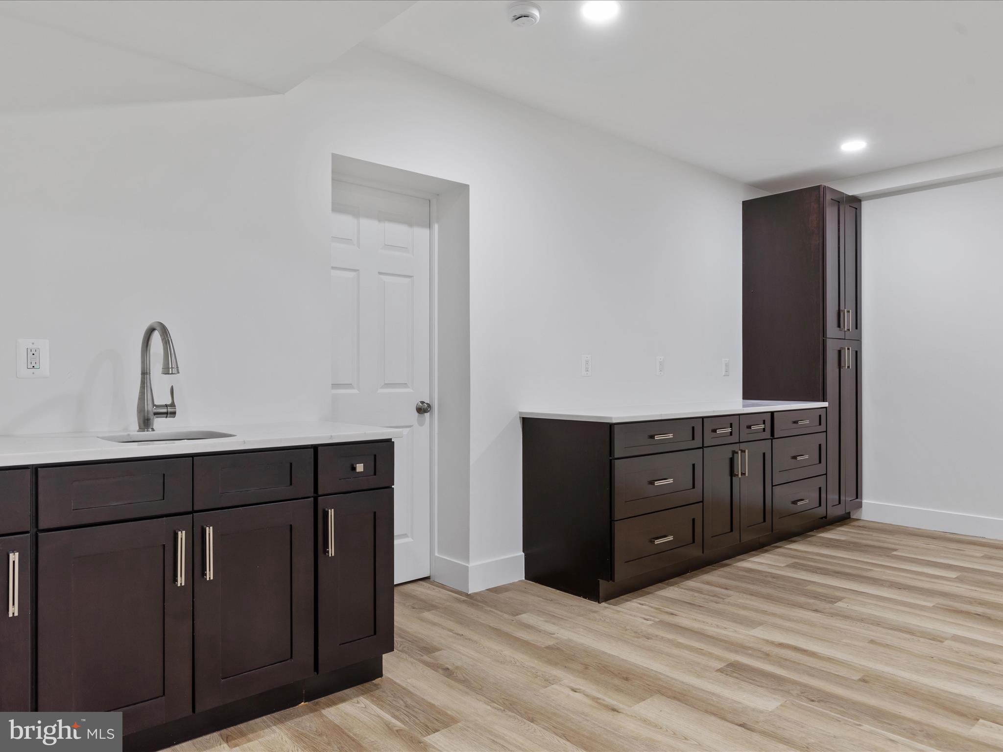 FAIRFAX ACRES - Residential