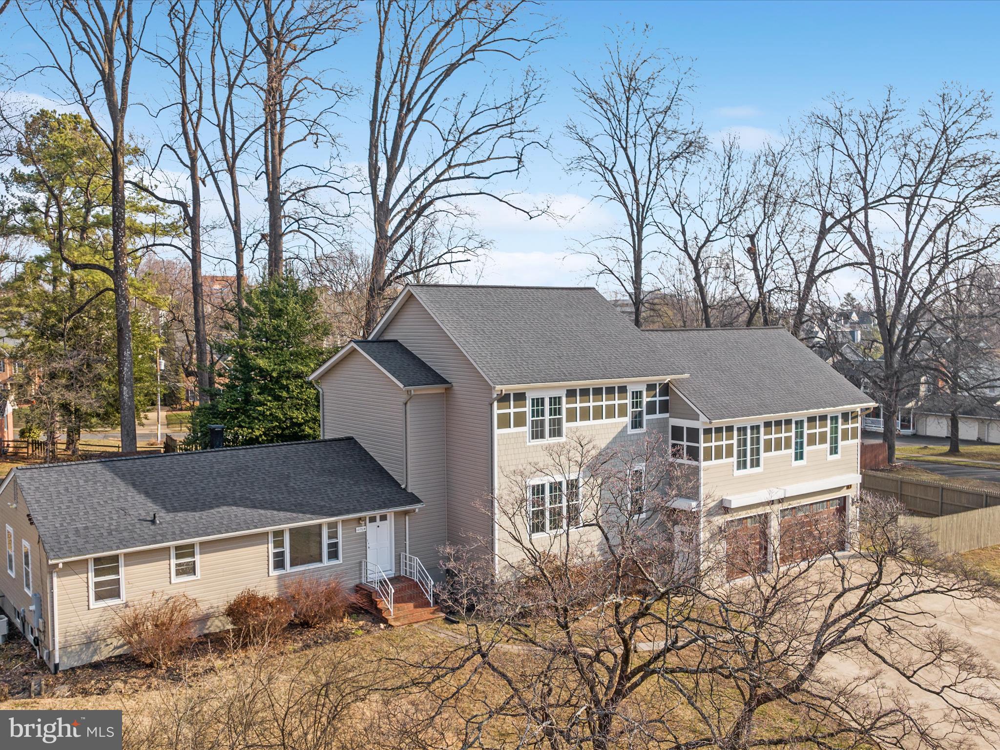 FAIRFAX ACRES - Residential