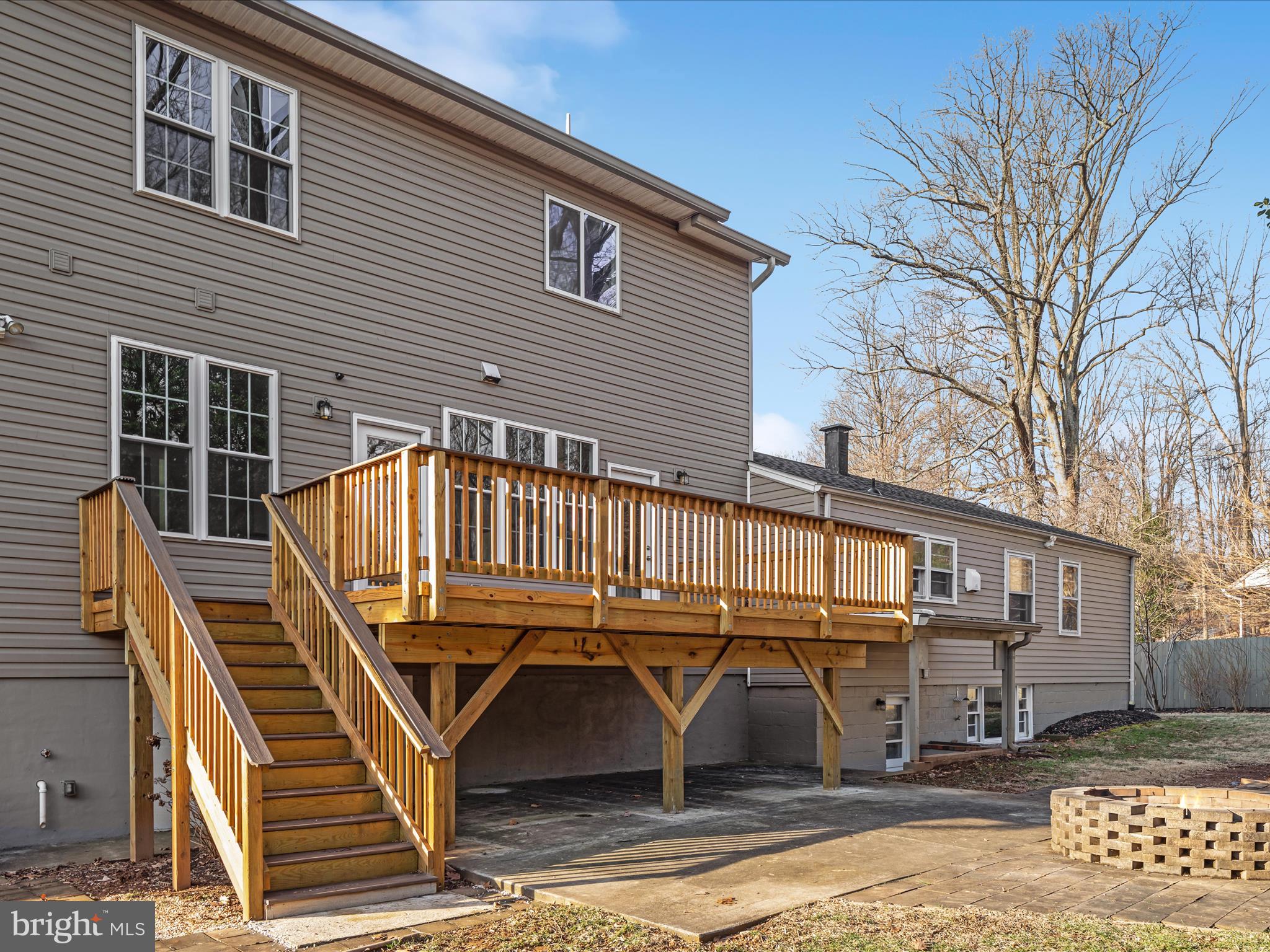 FAIRFAX ACRES - Residential
