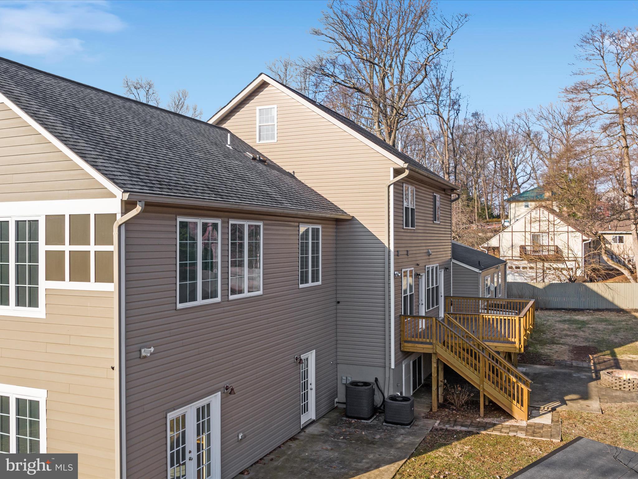 FAIRFAX ACRES - Residential
