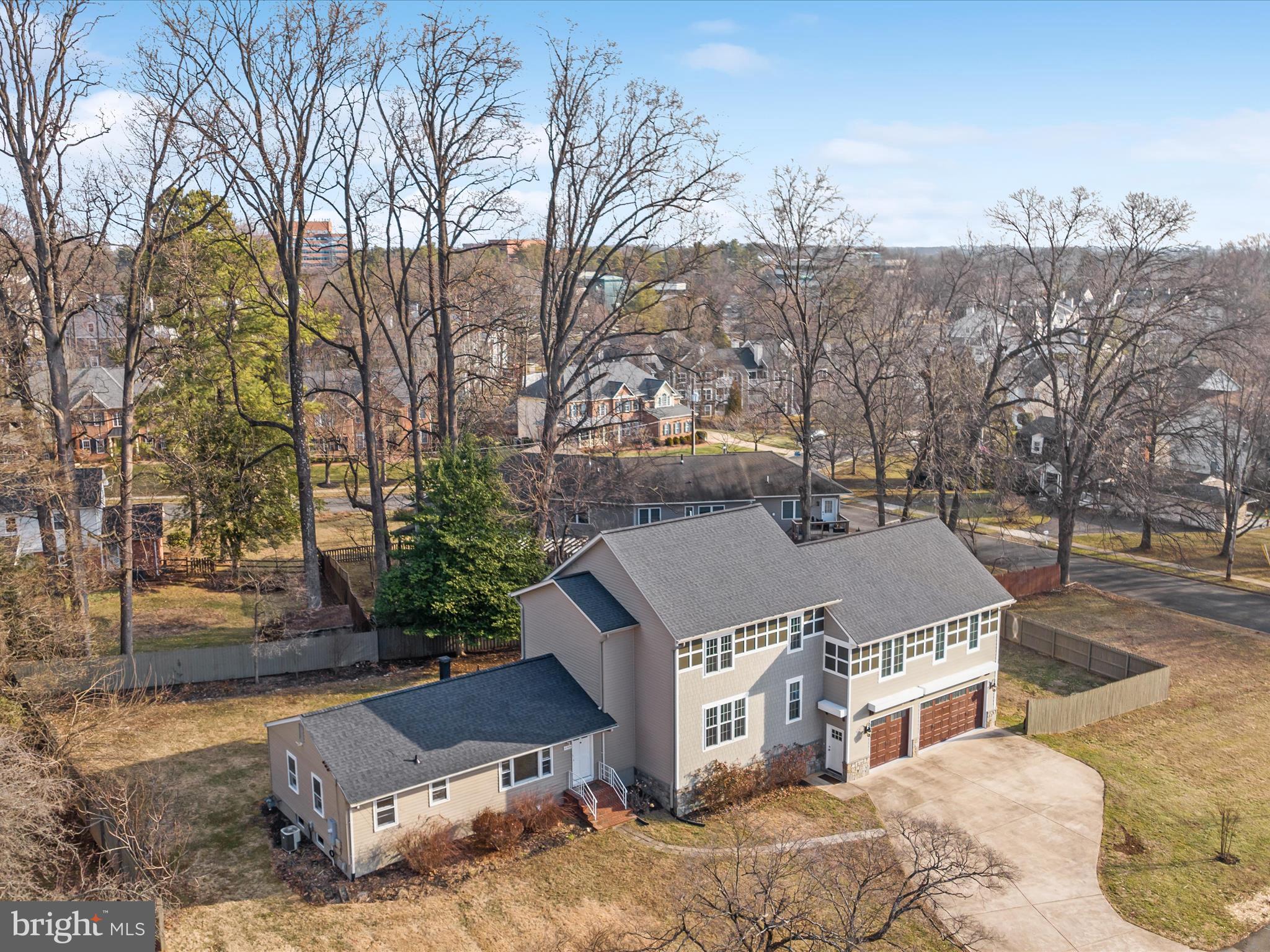 FAIRFAX ACRES - Residential