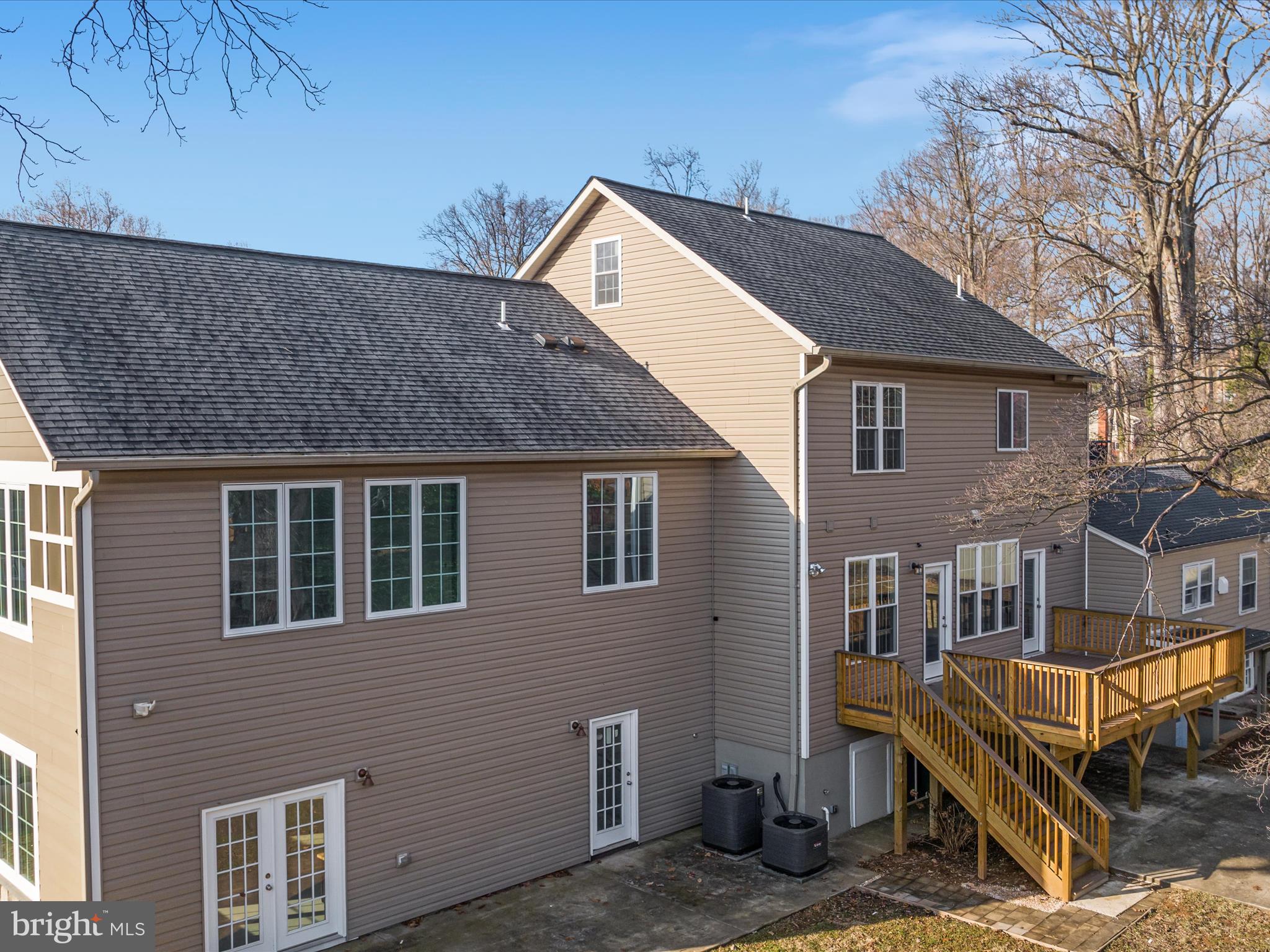 FAIRFAX ACRES - Residential