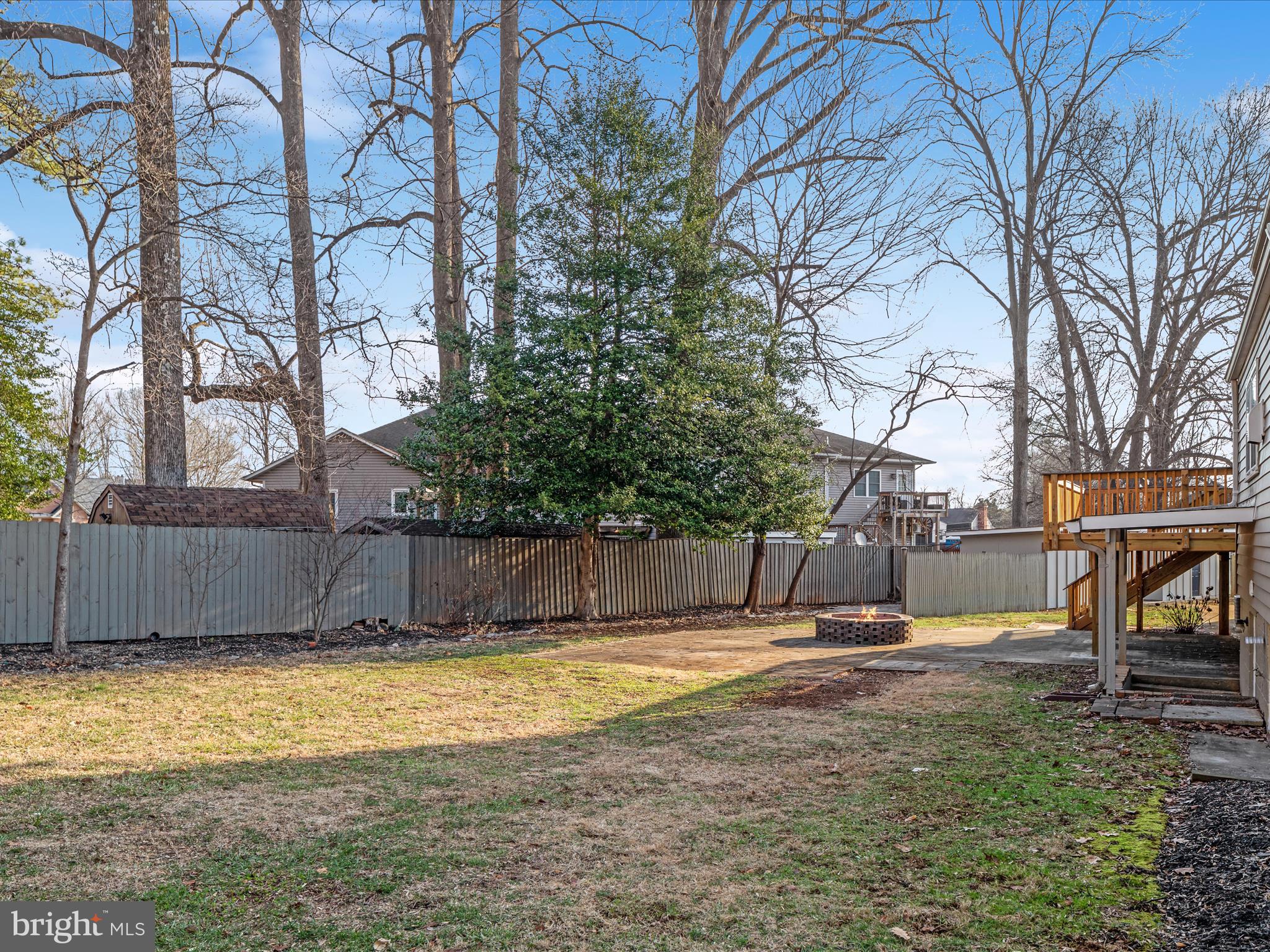 FAIRFAX ACRES - Residential