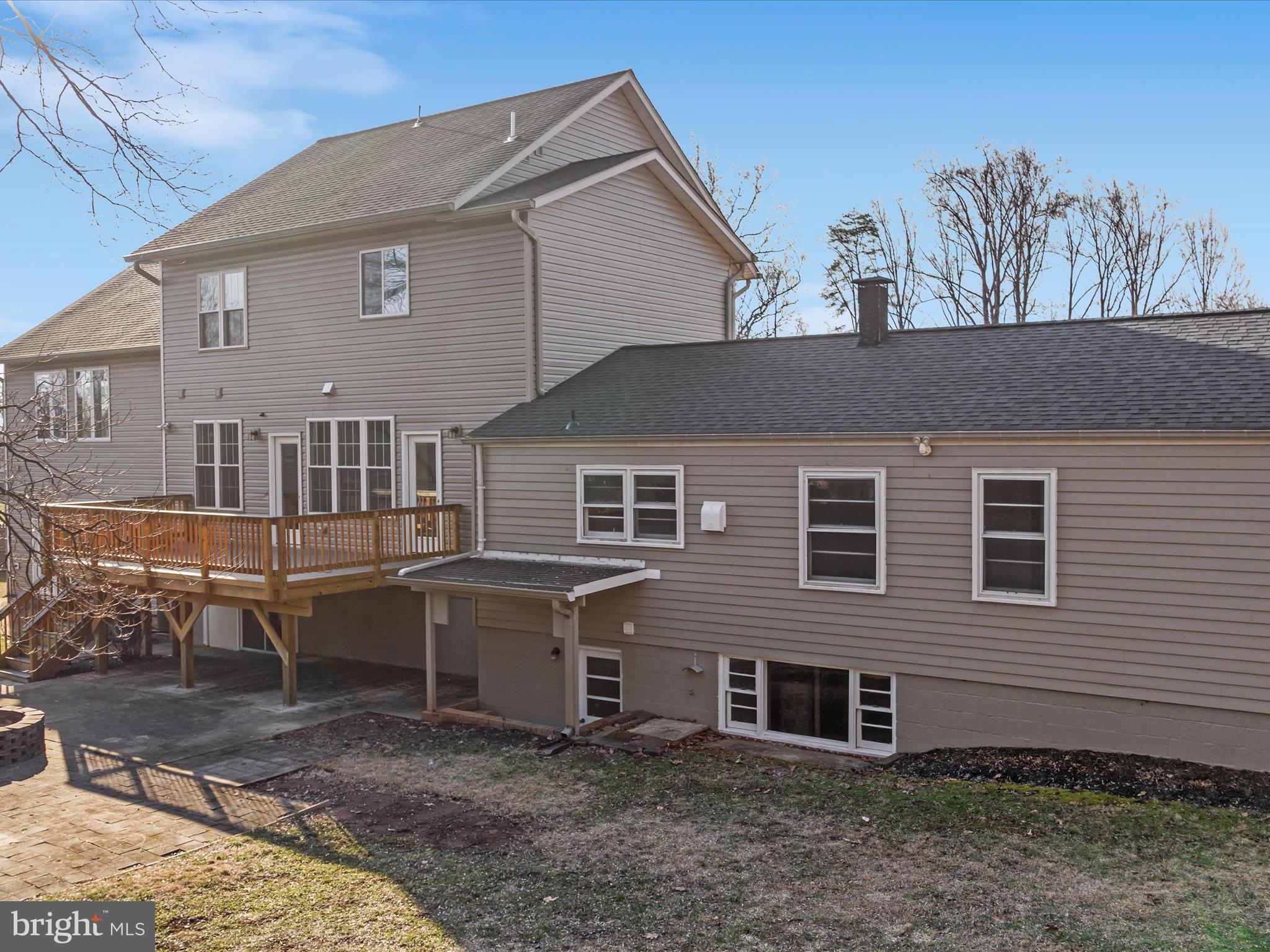 FAIRFAX ACRES - Residential