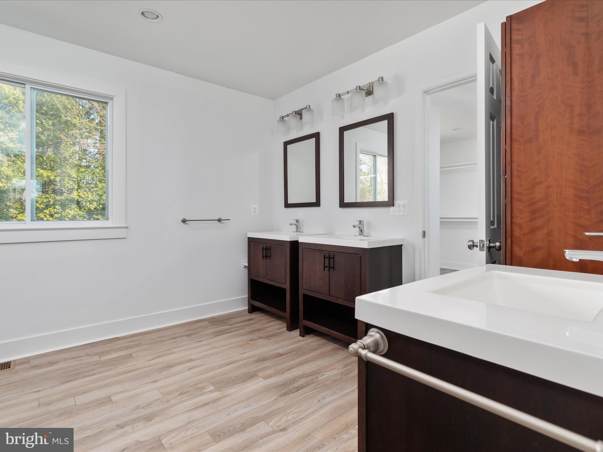FAIRFAX ACRES - Residential