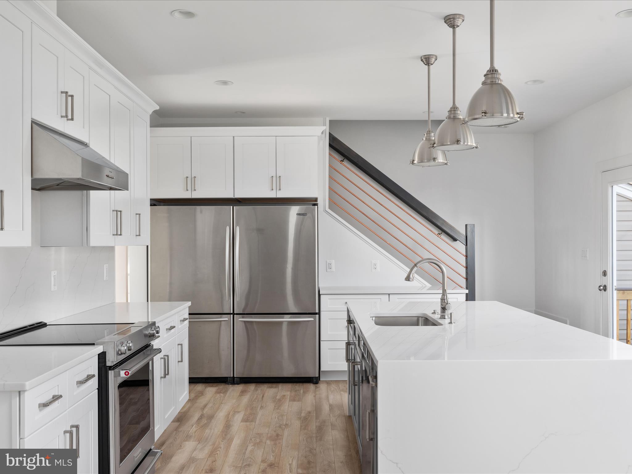FAIRFAX ACRES - Residential